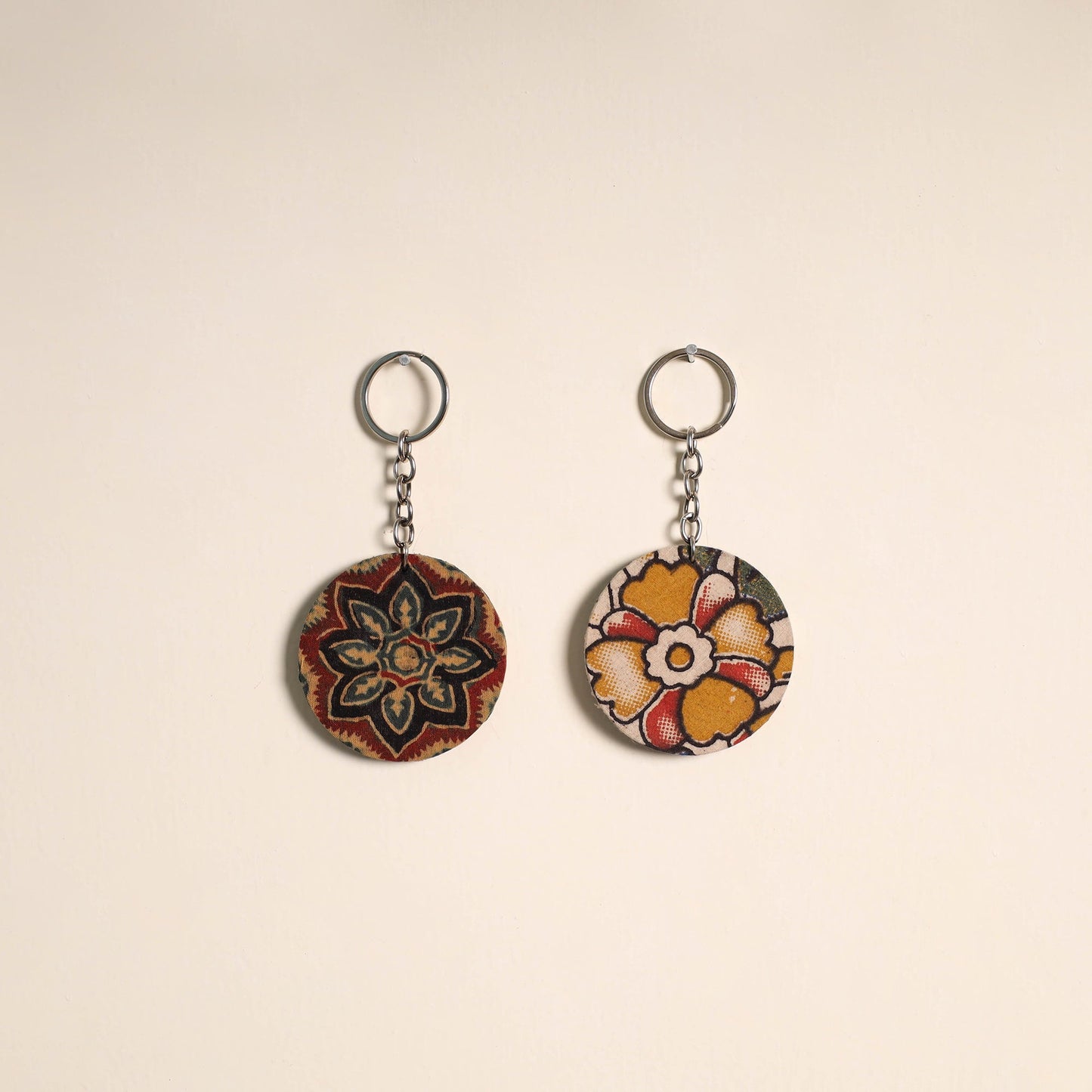 Multicolor - fabric-embellished wood keychain (set of 2) 10