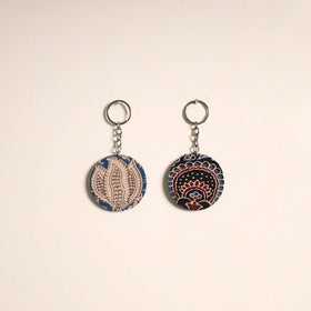 Multicolor - fabric-embellished wood keychain (set of 2) 14