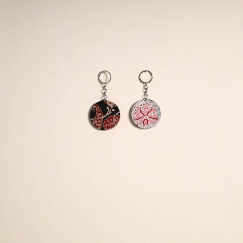 Multicolor - fabric-embellished wood keychain (set of 2) 15