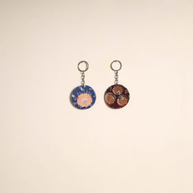 Multicolor - fabric-embellished wood keychain (set of 2) 22