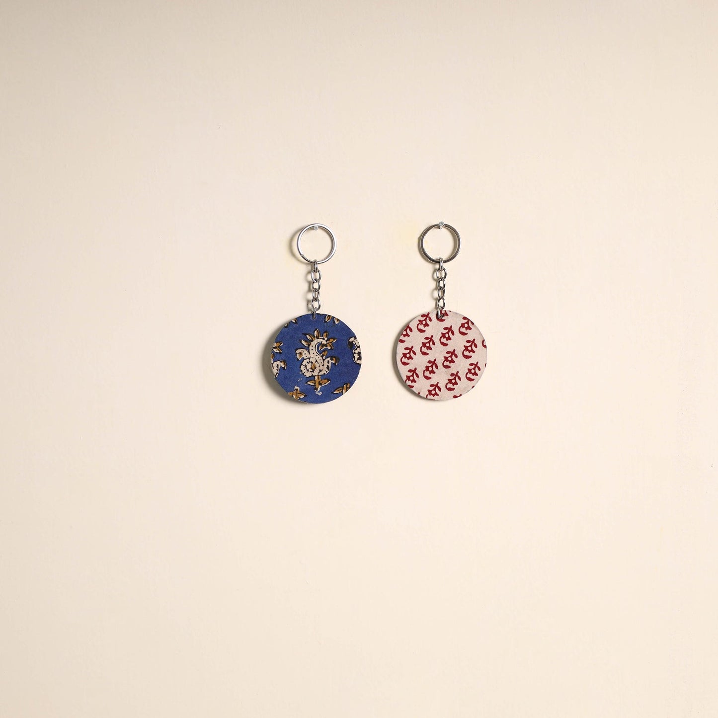 Multicolor - fabric-embellished wood keychain (set of 2) 27