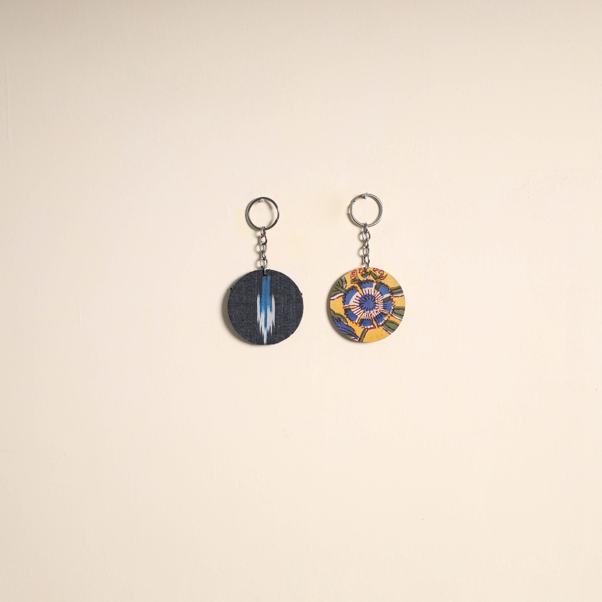 Multicolor - fabric-embellished wood keychain (set of 2) 30