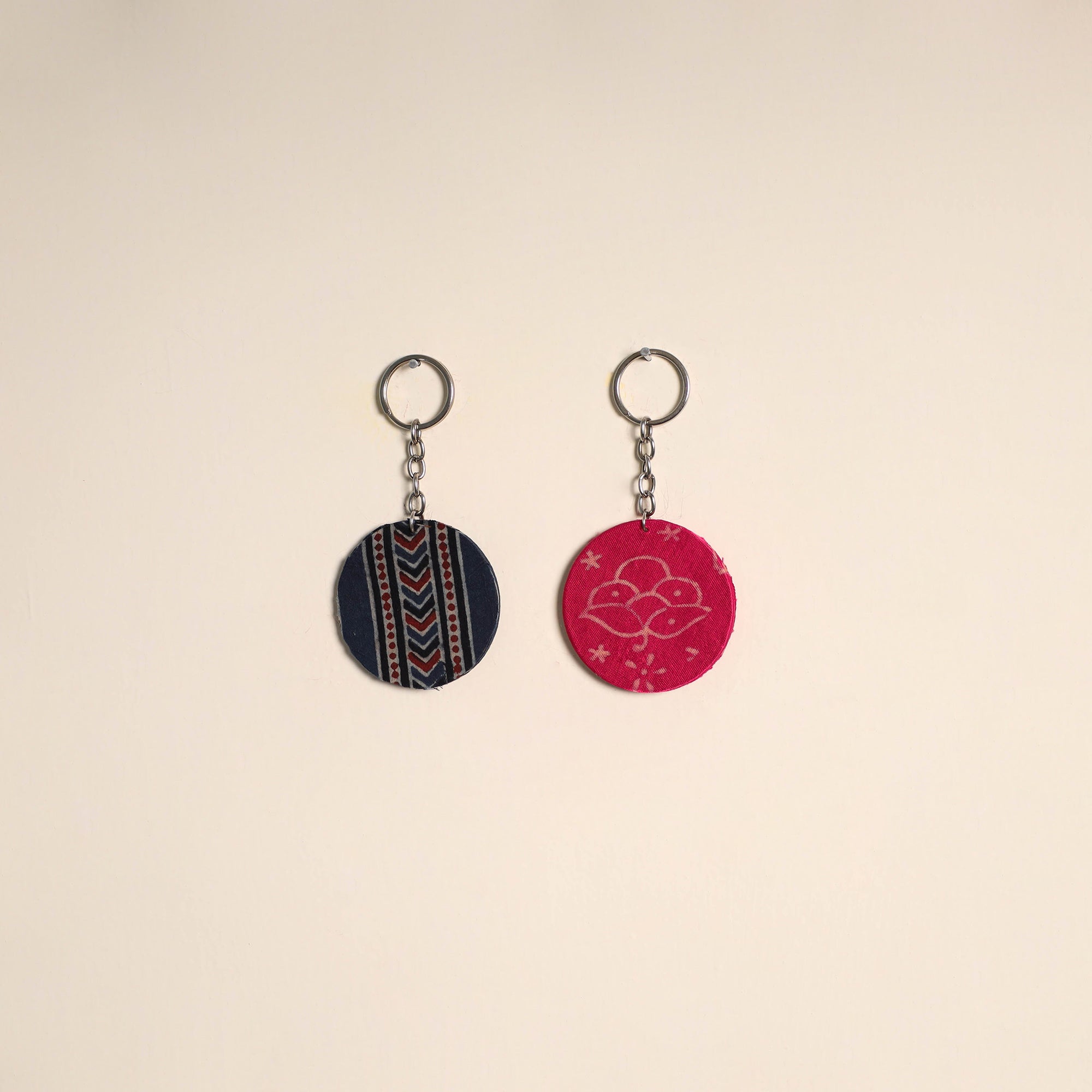 Multicolor - fabric-embellished wood keychain (set of 2) 45