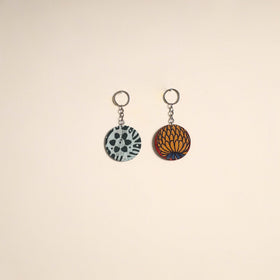 Multicolor - fabric-embellished wood keychain (set of 2) 47