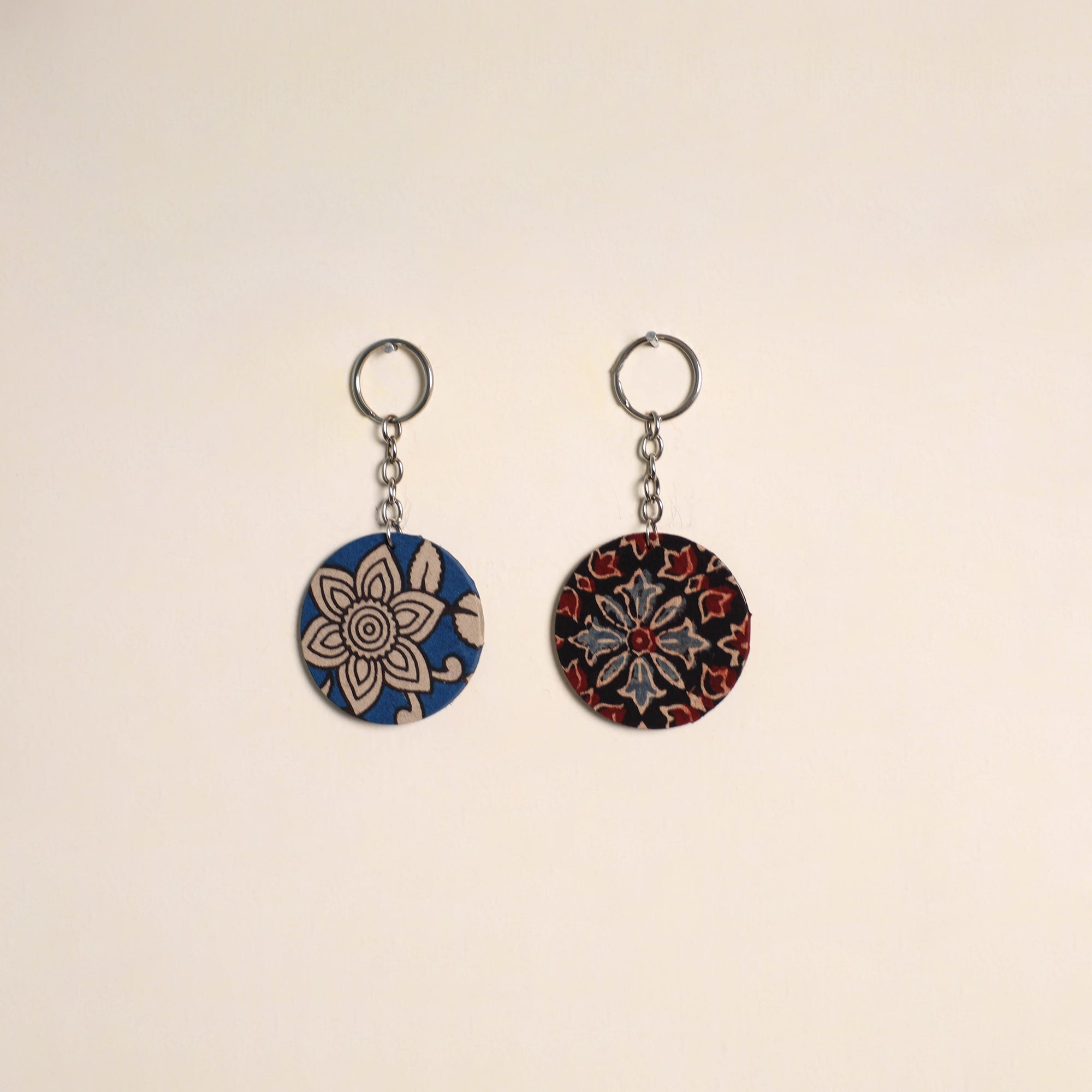 Multicolor - fabric-embellished wood keychain (set of 2) 50