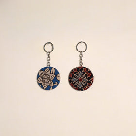 Multicolor - fabric-embellished wood keychain (set of 2) 50