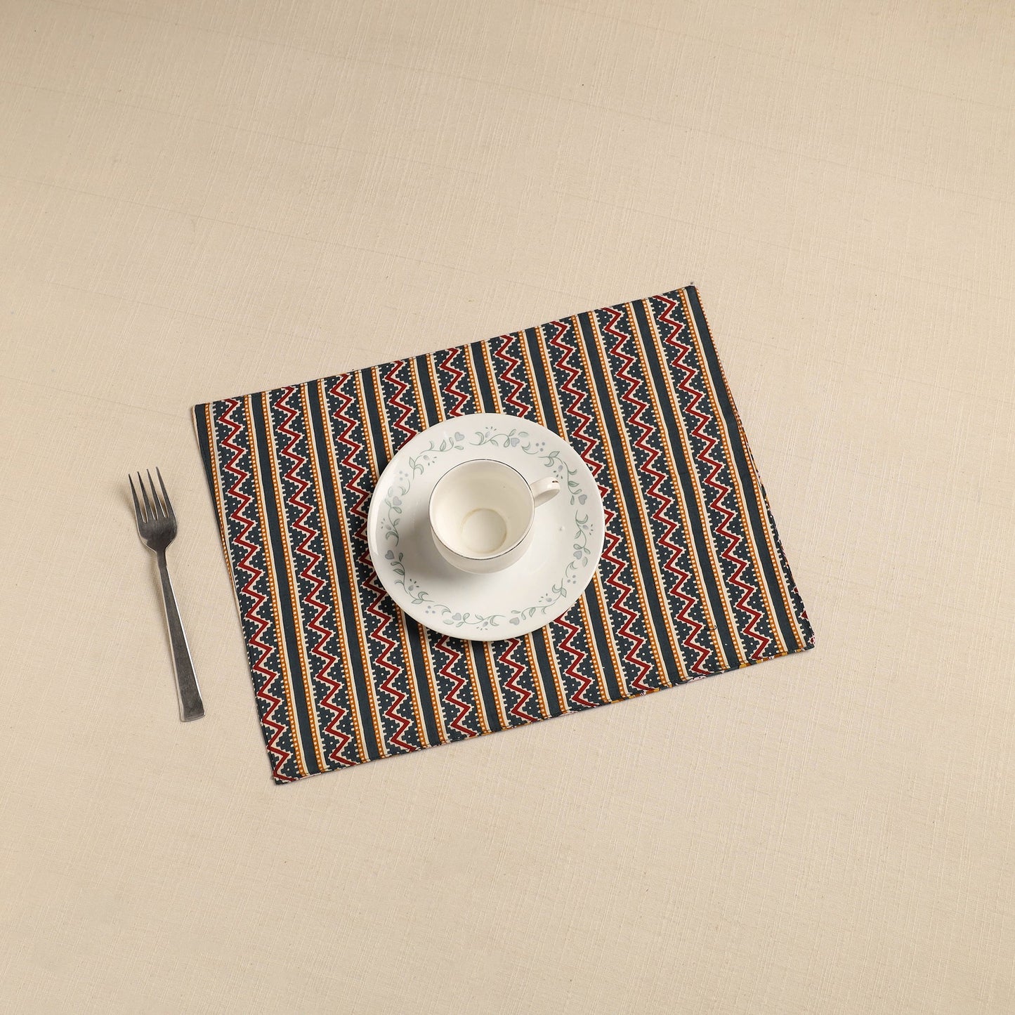  Multicolor Floral Print Cotton Reversible Table Mat 