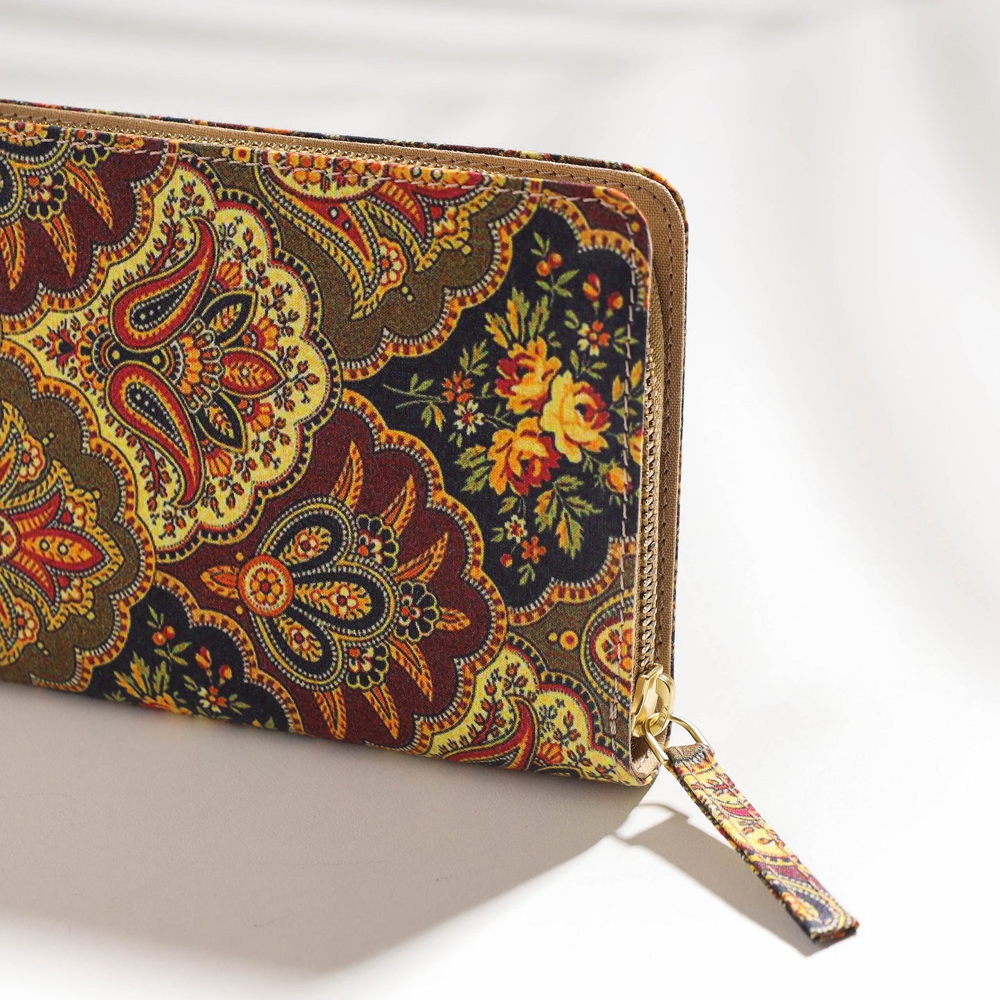 Multicolo Floral Printed Handcrafted Wallet