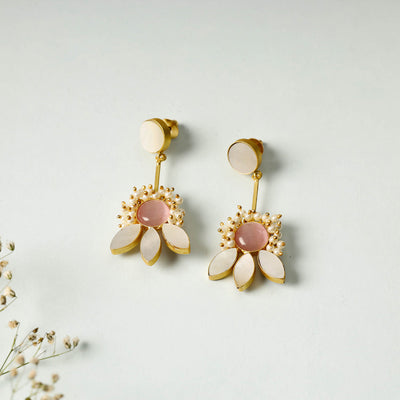  Golden Plated Seep Pearl & Onyx Stones Earrings 
