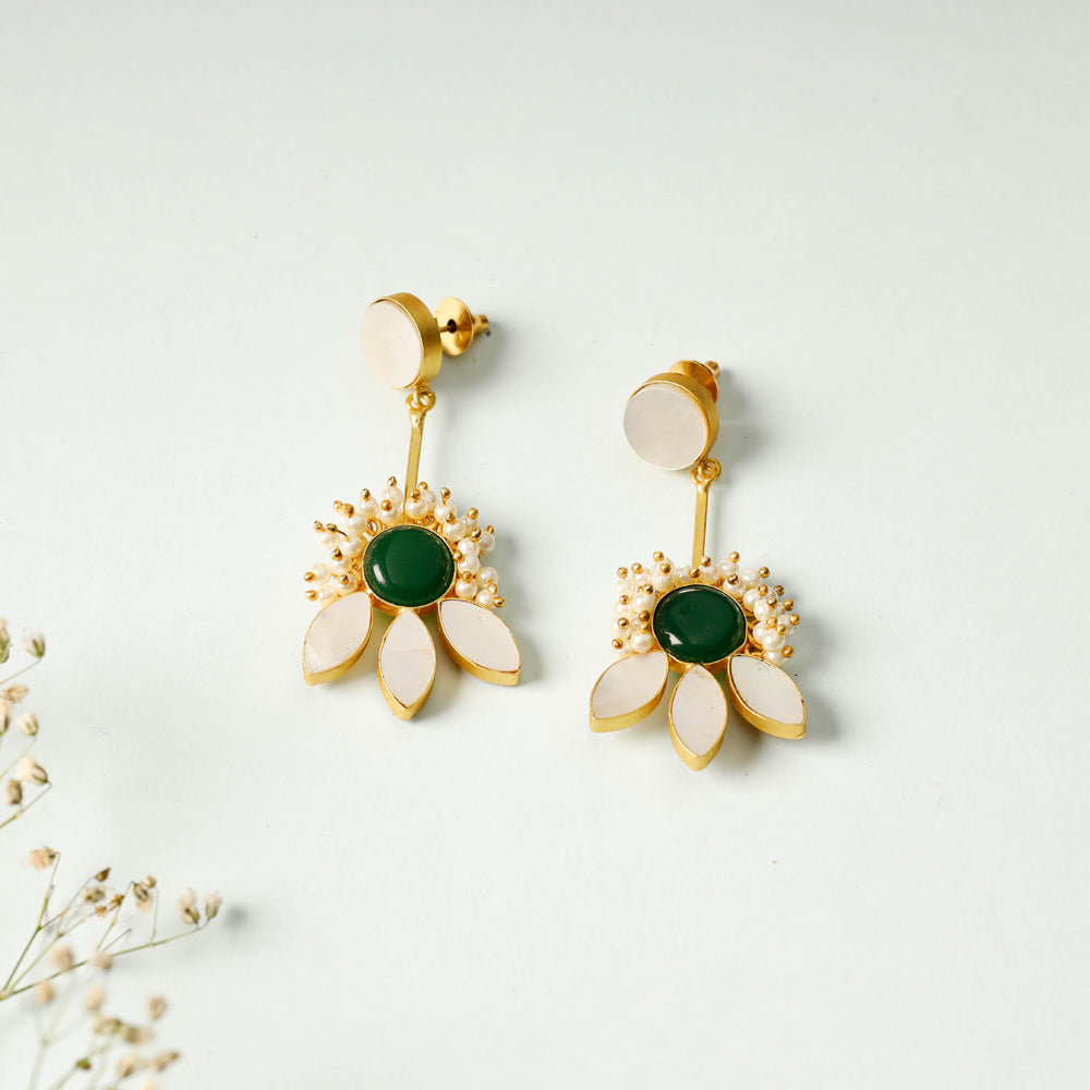 Golden Plated Seep Pearl & Onyx Naural Stone Earrings