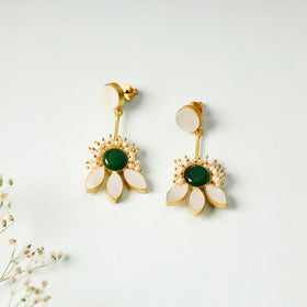 Golden Plated Seep Pearl & Onyx Naural Stone Earrings