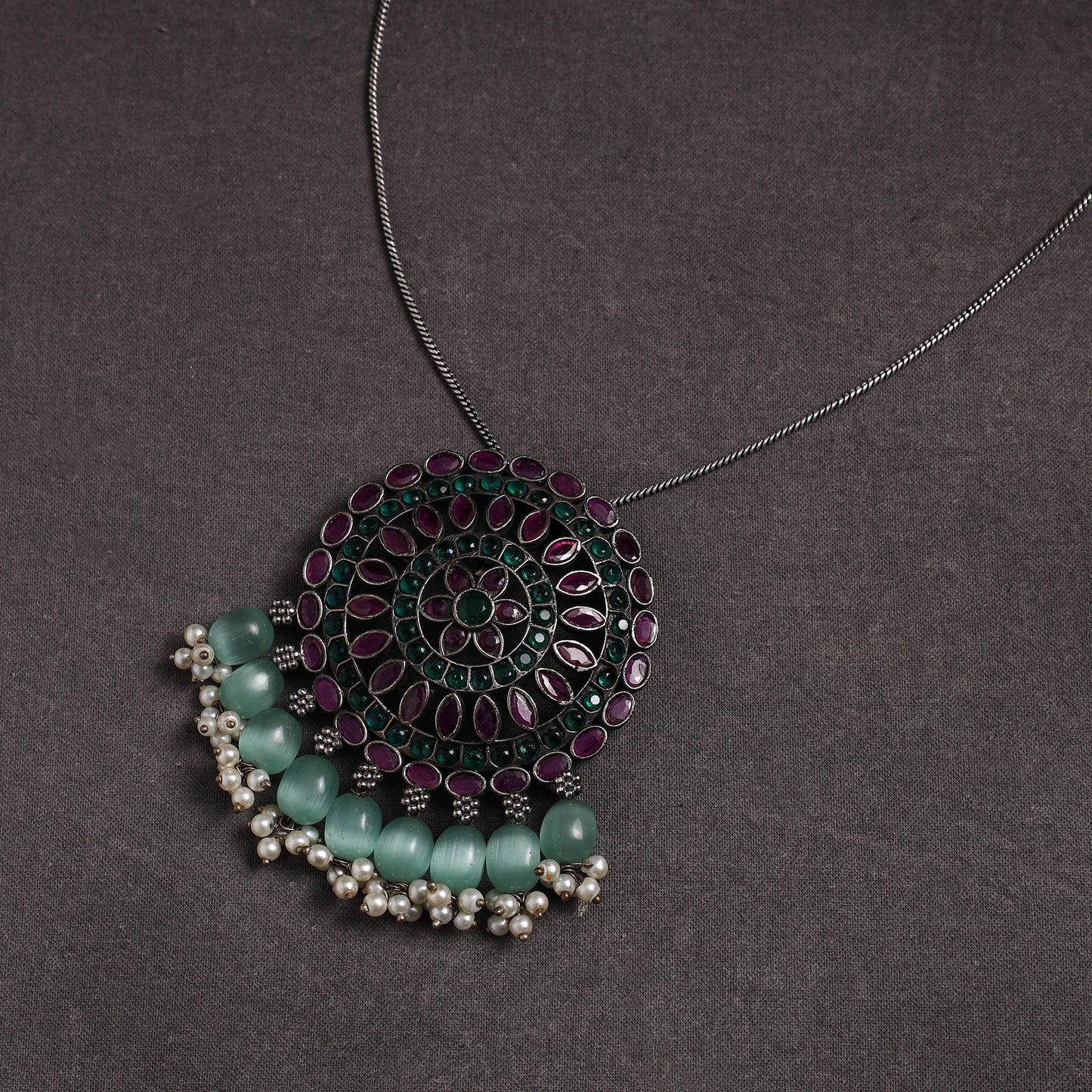  GS Stone Embedded Pendant Necklace