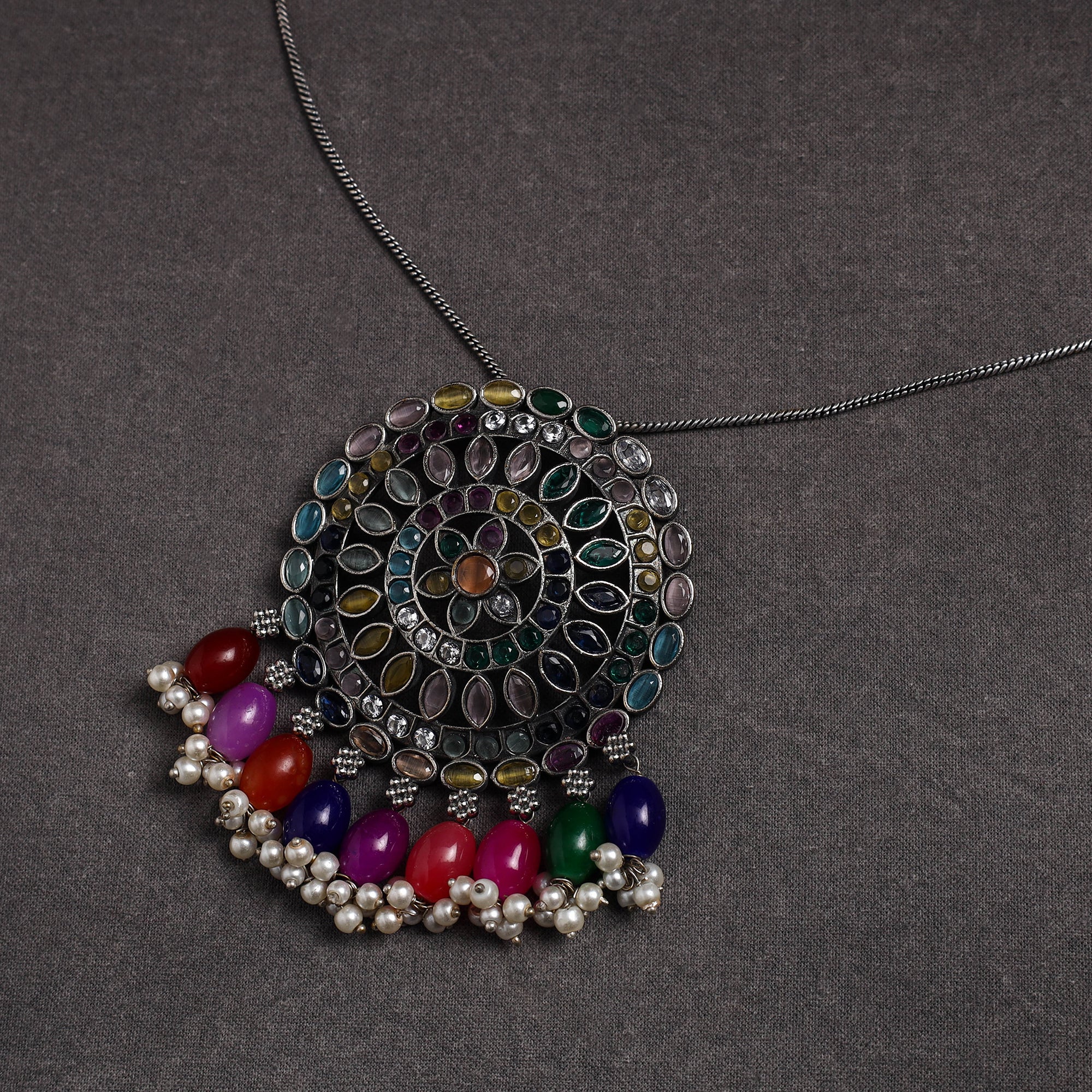  GS Stone Embedded Pendant Necklace