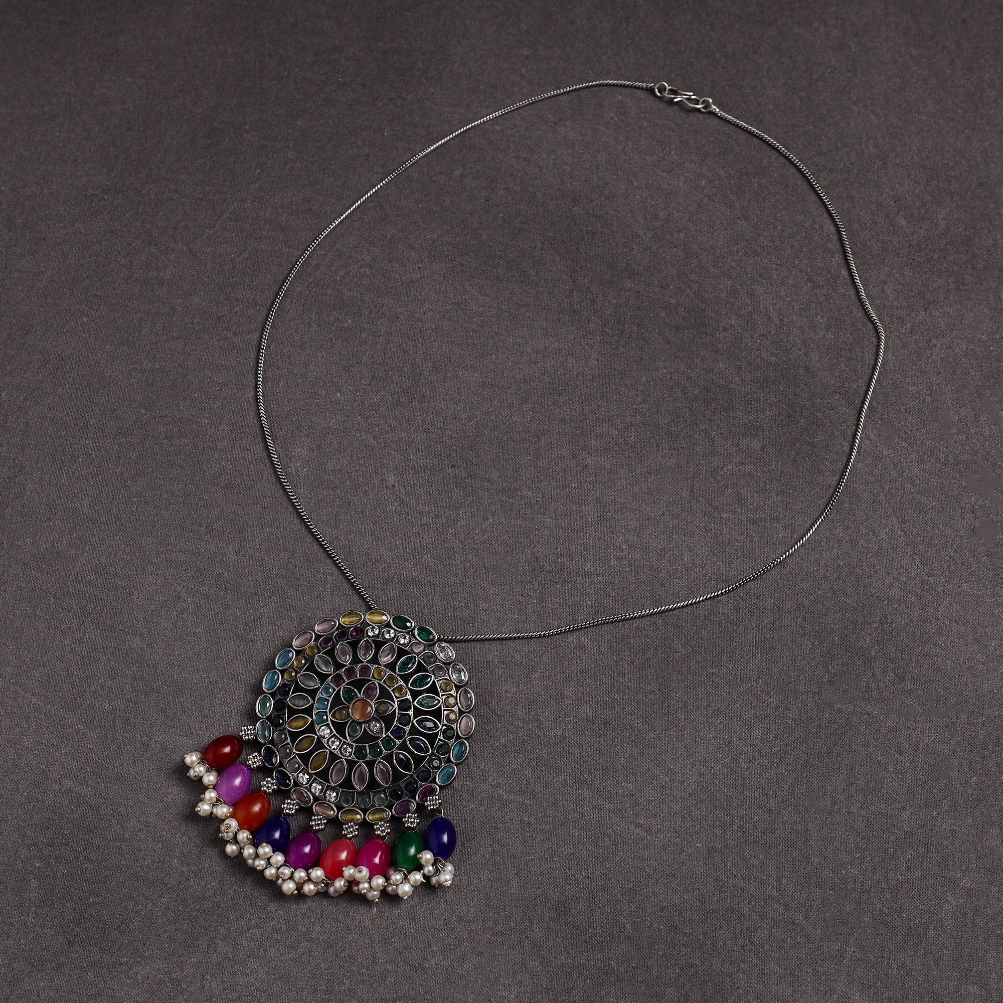  GS Stone Embedded Pendant Necklace