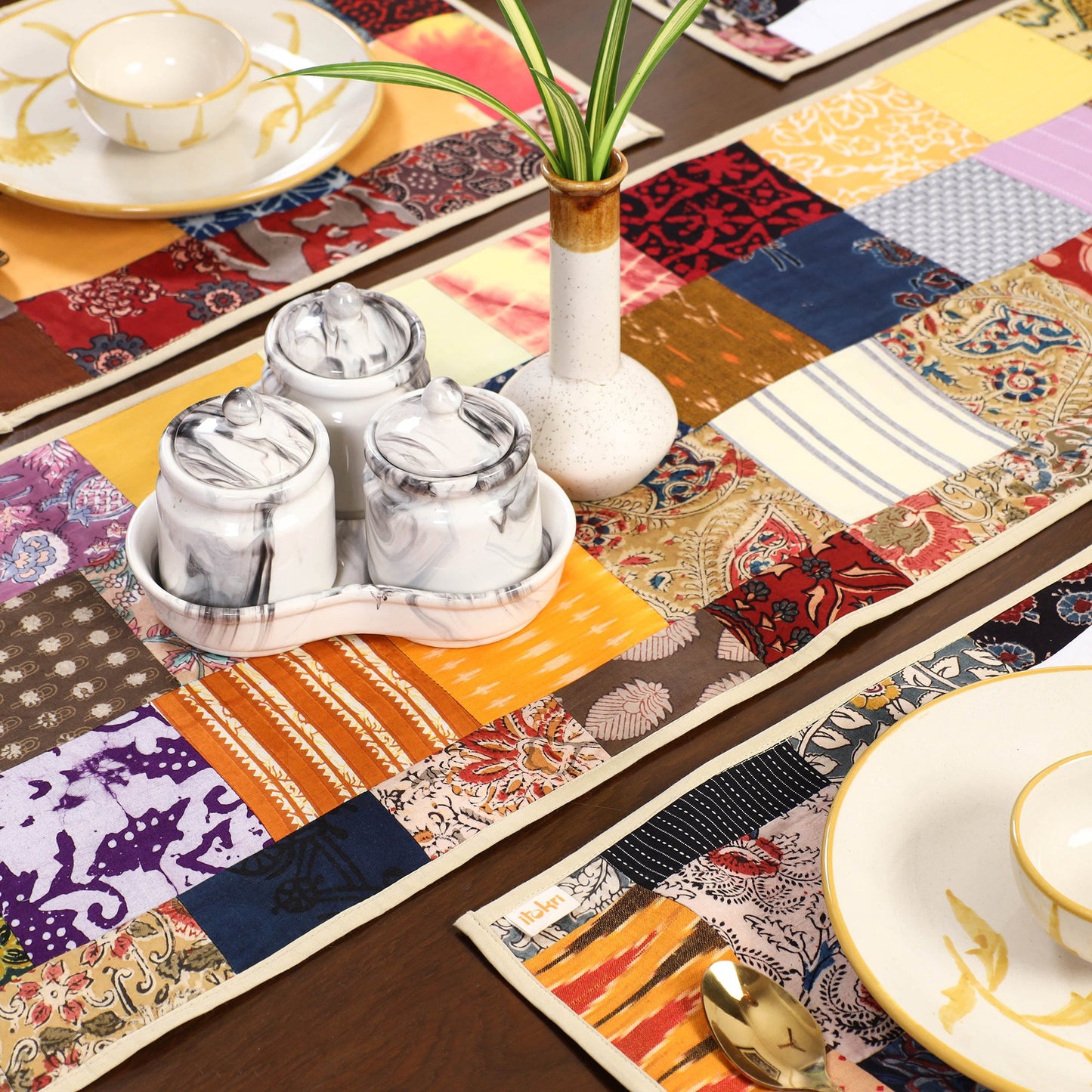 Multicolor - handcrafted cotton fusion table runner set
