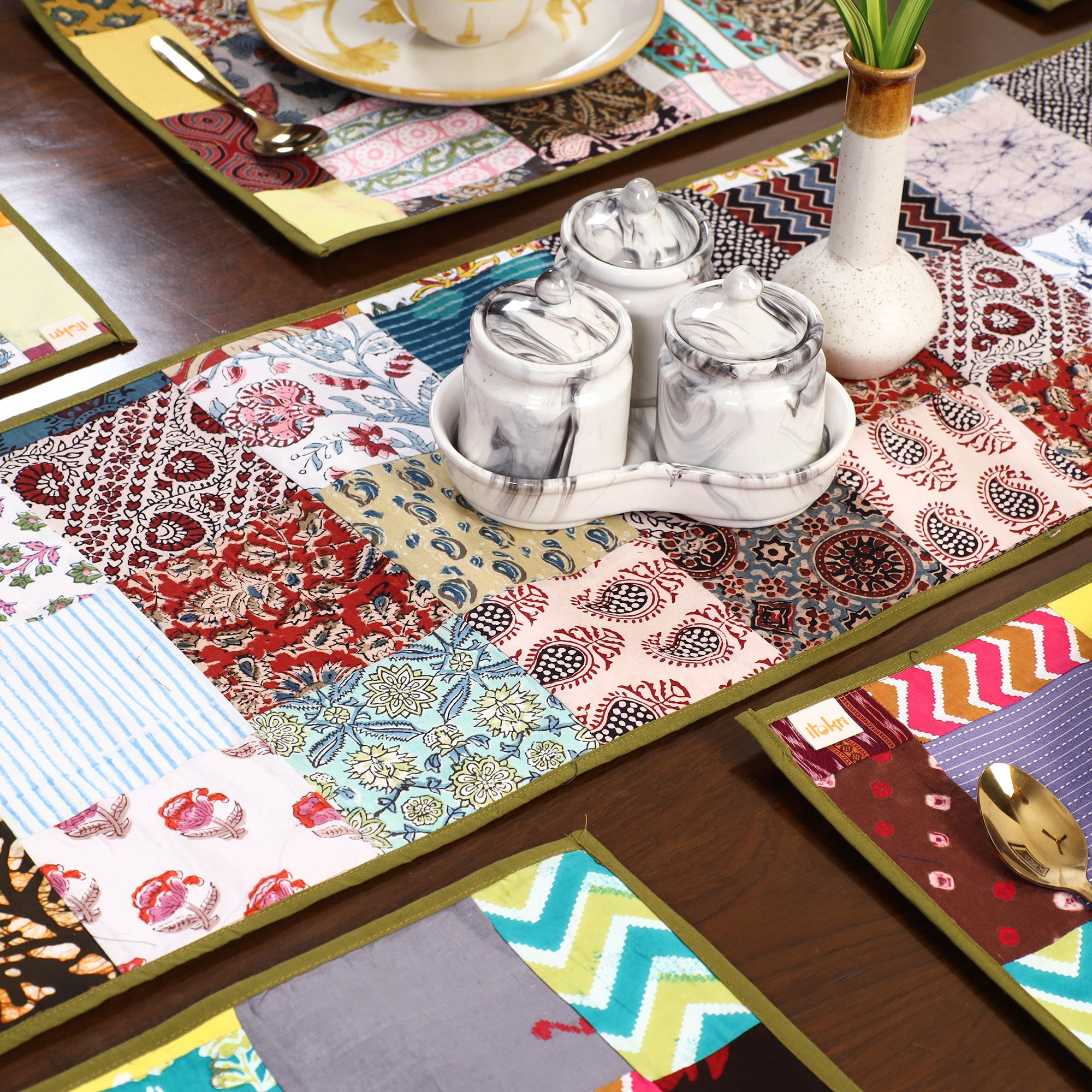 Multicolor - handcrafted cotton fusion table runner set