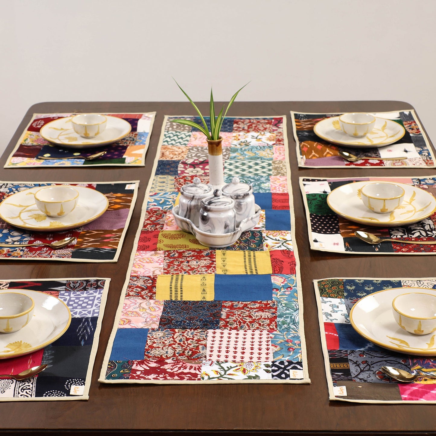 Multicolor - handcrafted cotton fusion table runner set