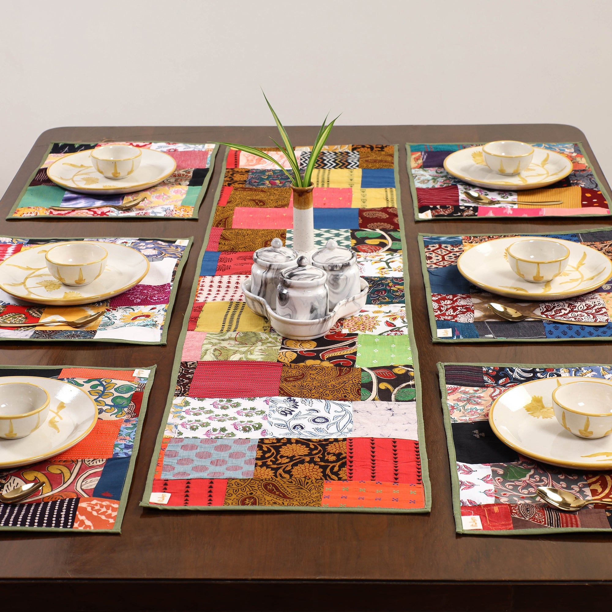 Multicolor - handcrafted cotton fusion table runner set