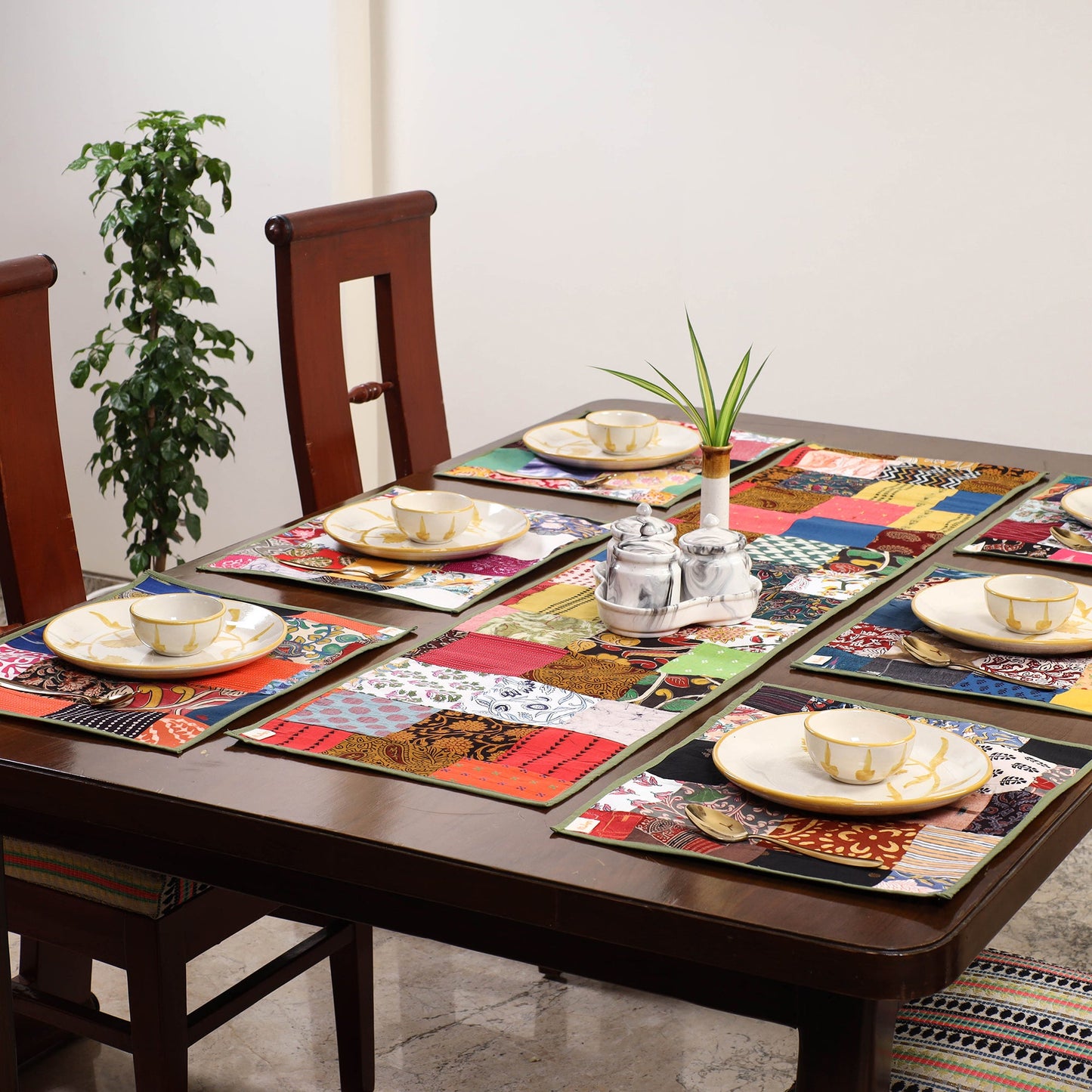 Multicolor - handcrafted cotton fusion table runner set