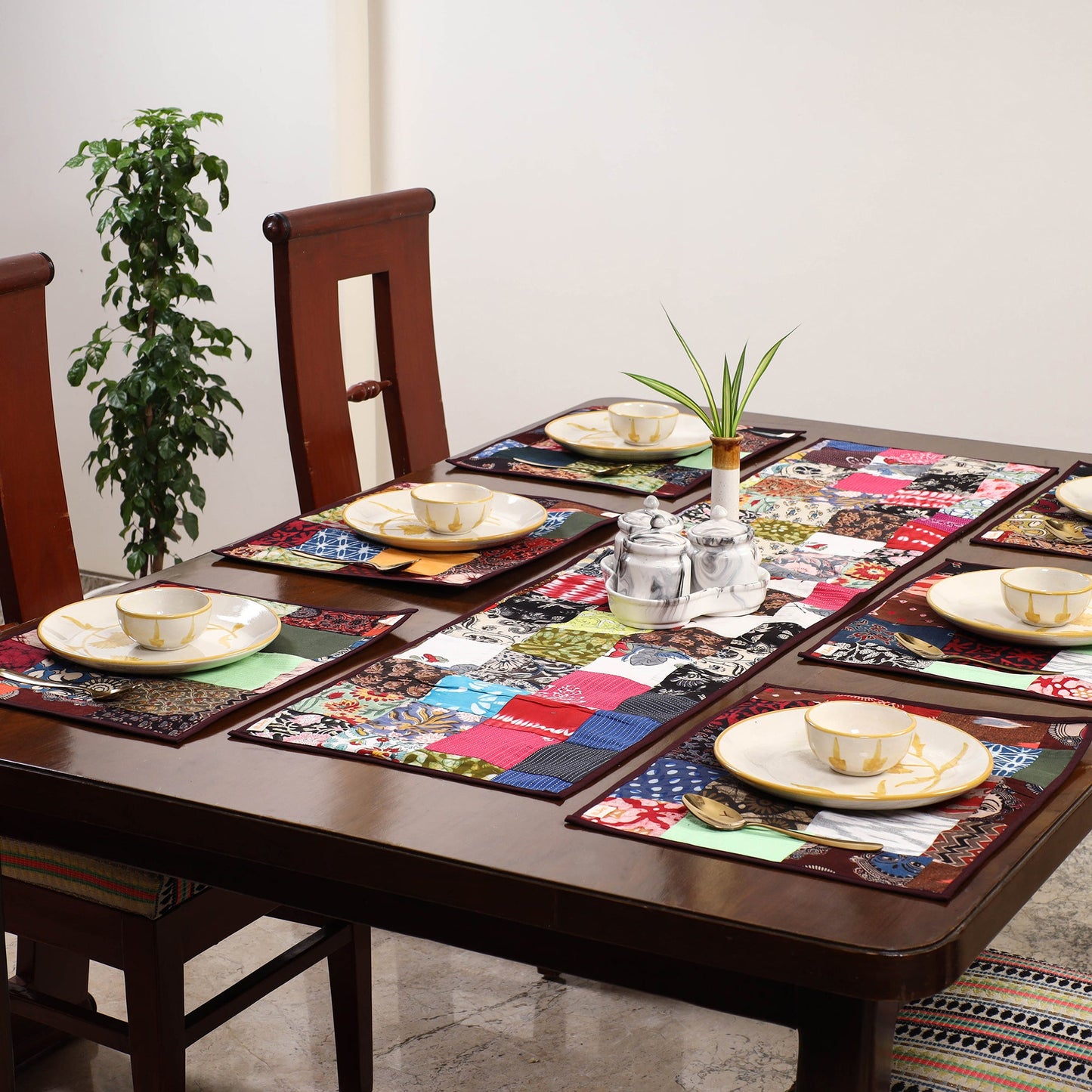 Multicolor - handcrafted cotton fusion table runner set