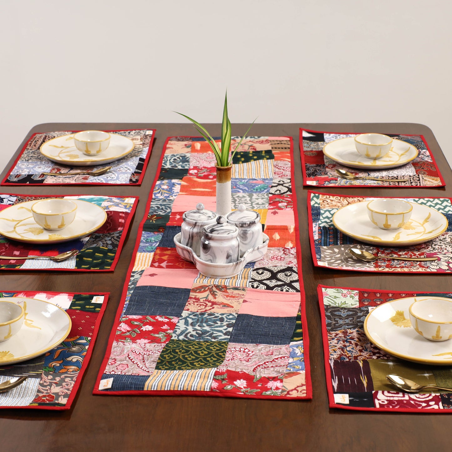 Multicolor - handcrafted cotton fusion table runner set