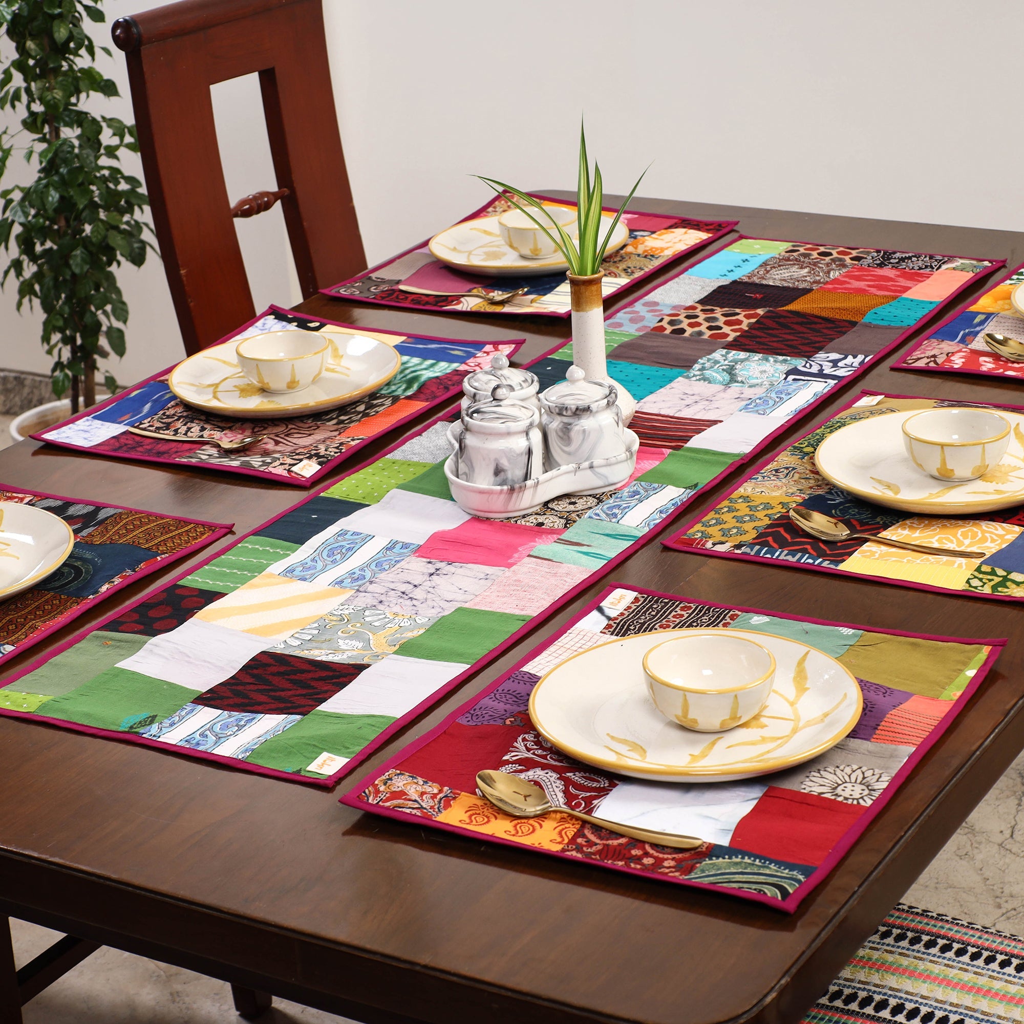 Multicolor - handcrafted cotton fusion table runner set