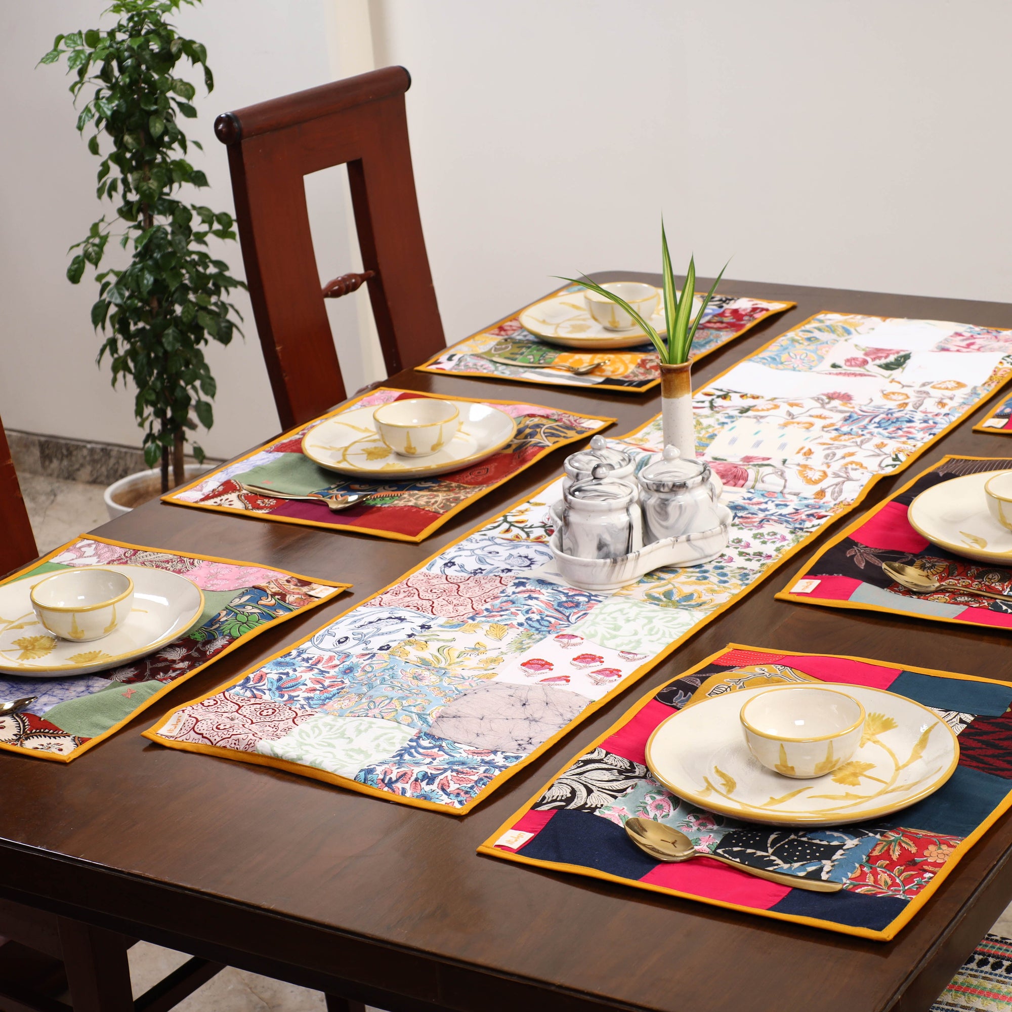 Multicolor - handcrafted cotton fusion table runner set