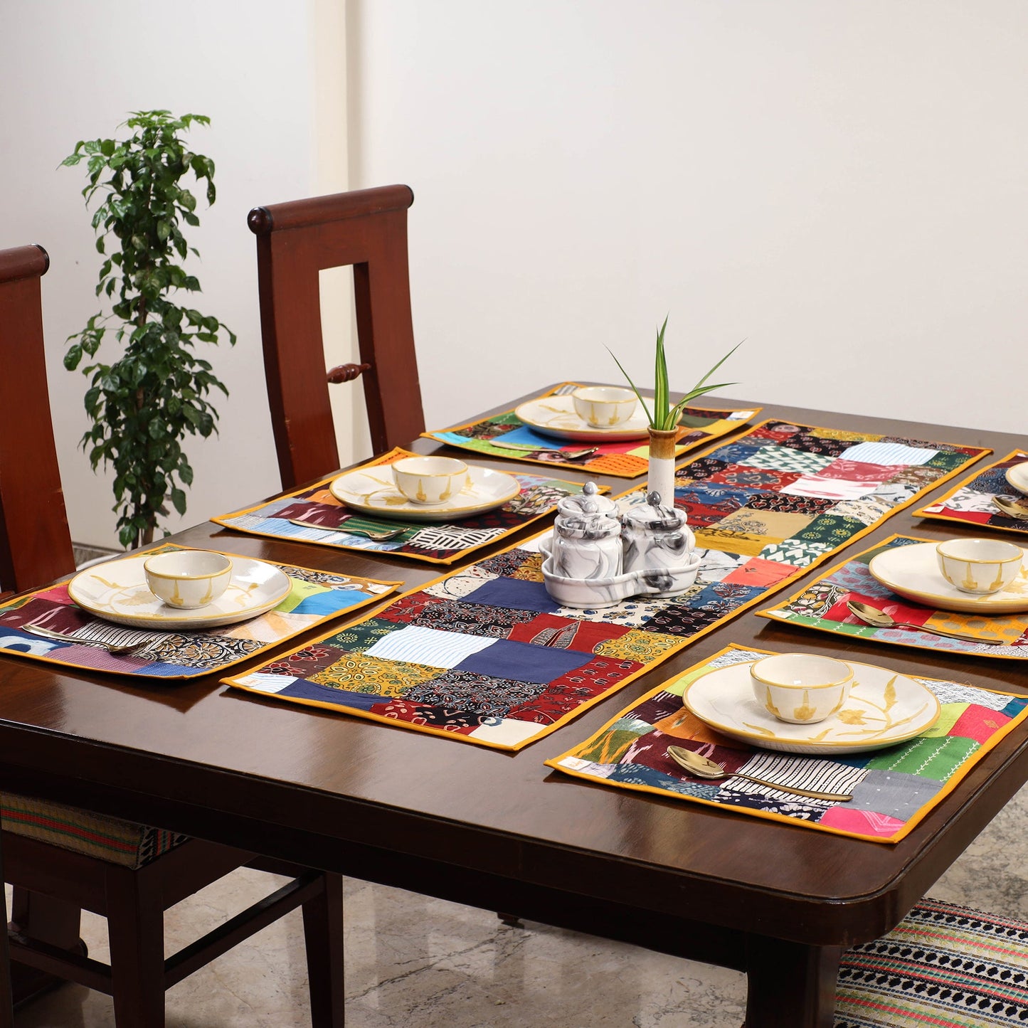 Multicolor - handcrafted cotton fusion table runner set