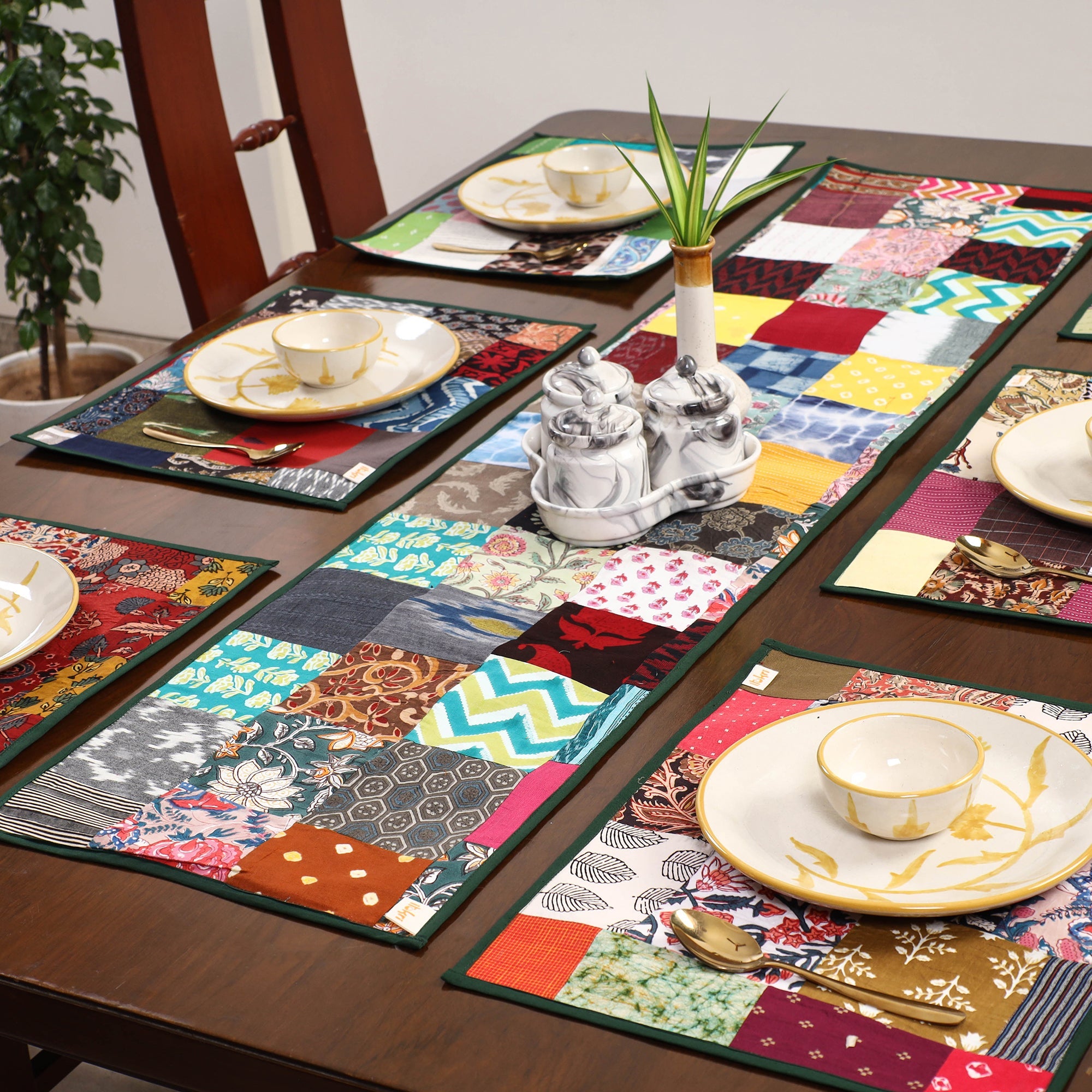 Multicolor - handcrafted cotton fusion table runner set