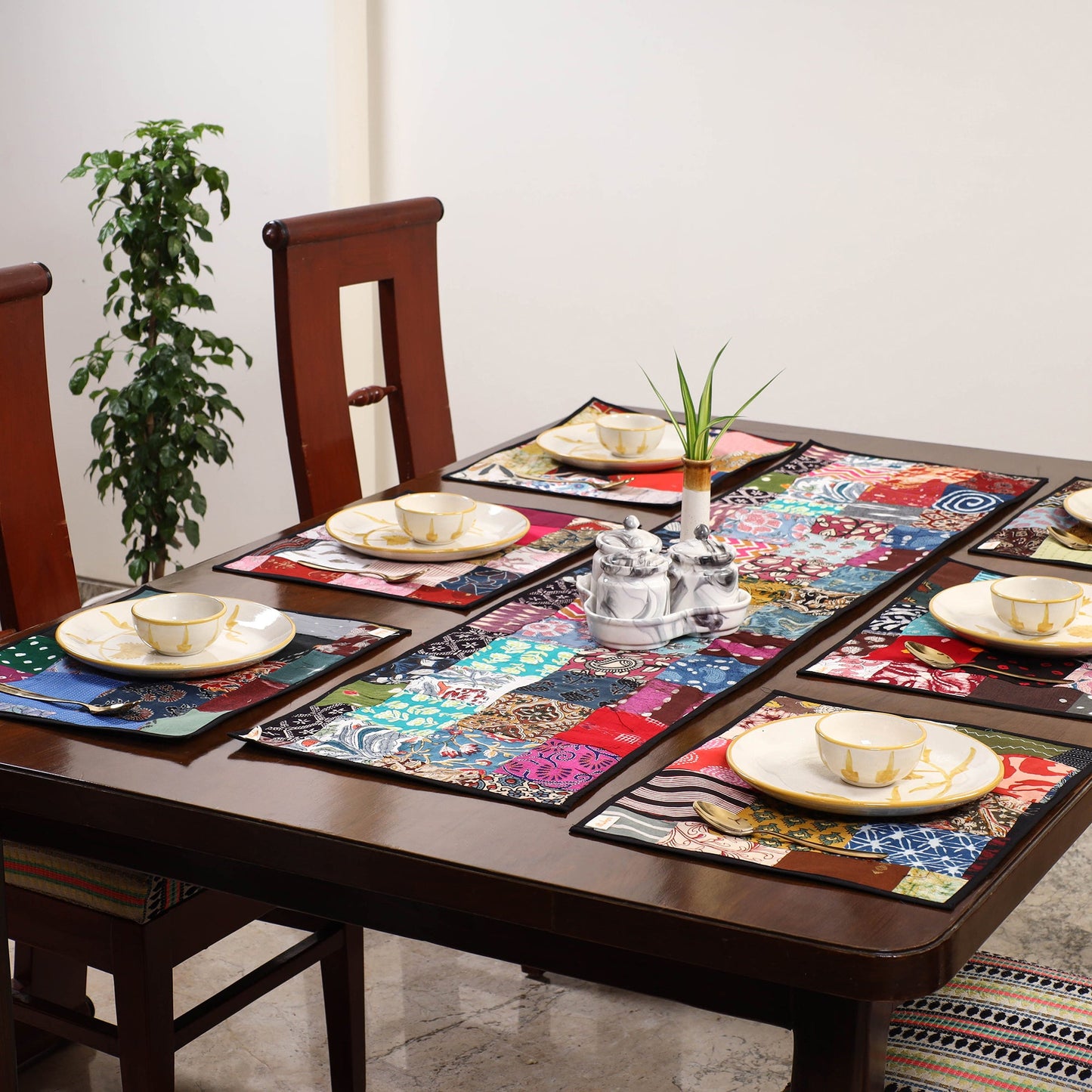 Multicolor - handcrafted cotton fusion table runner set