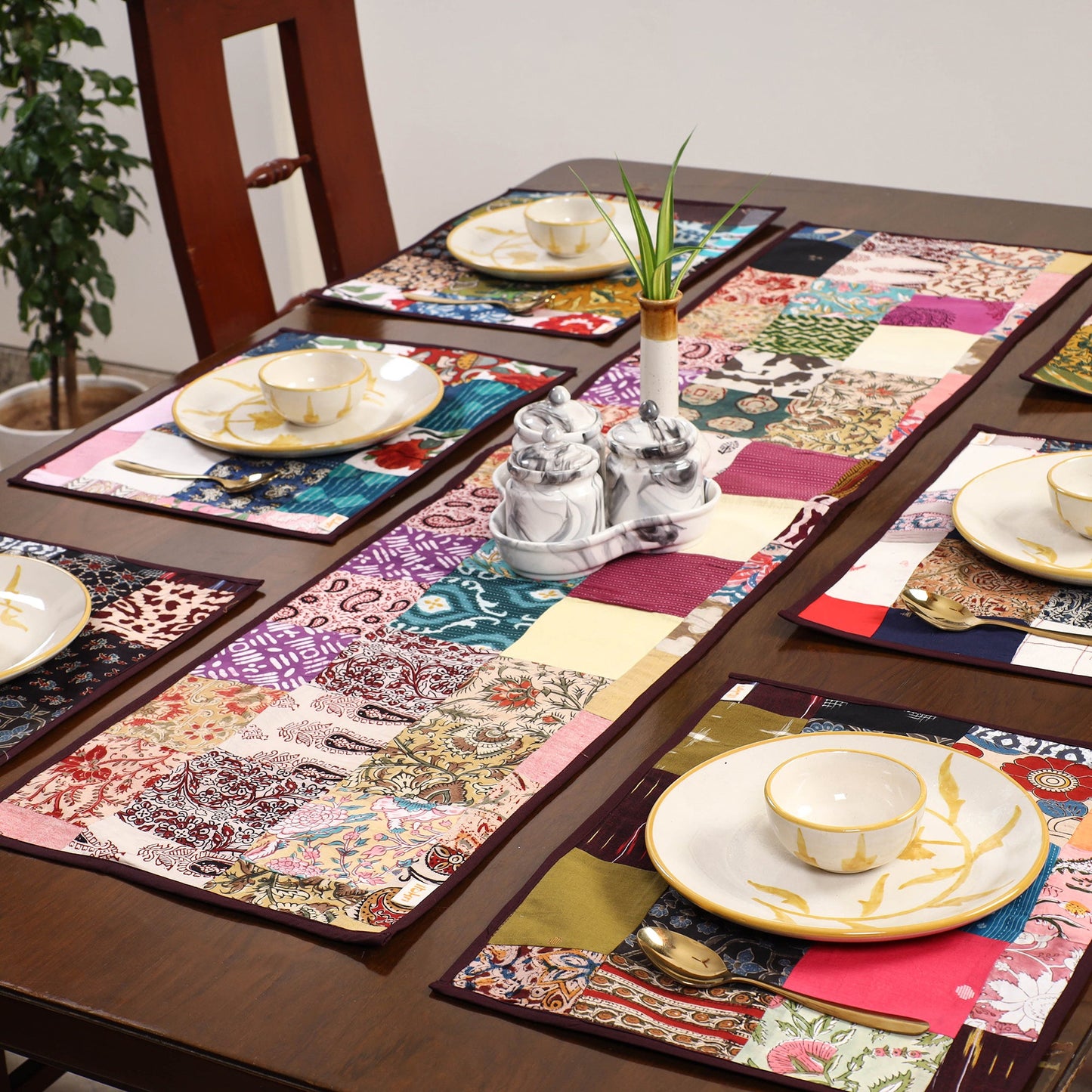 Multicolor - handcrafted cotton fusion table runner set