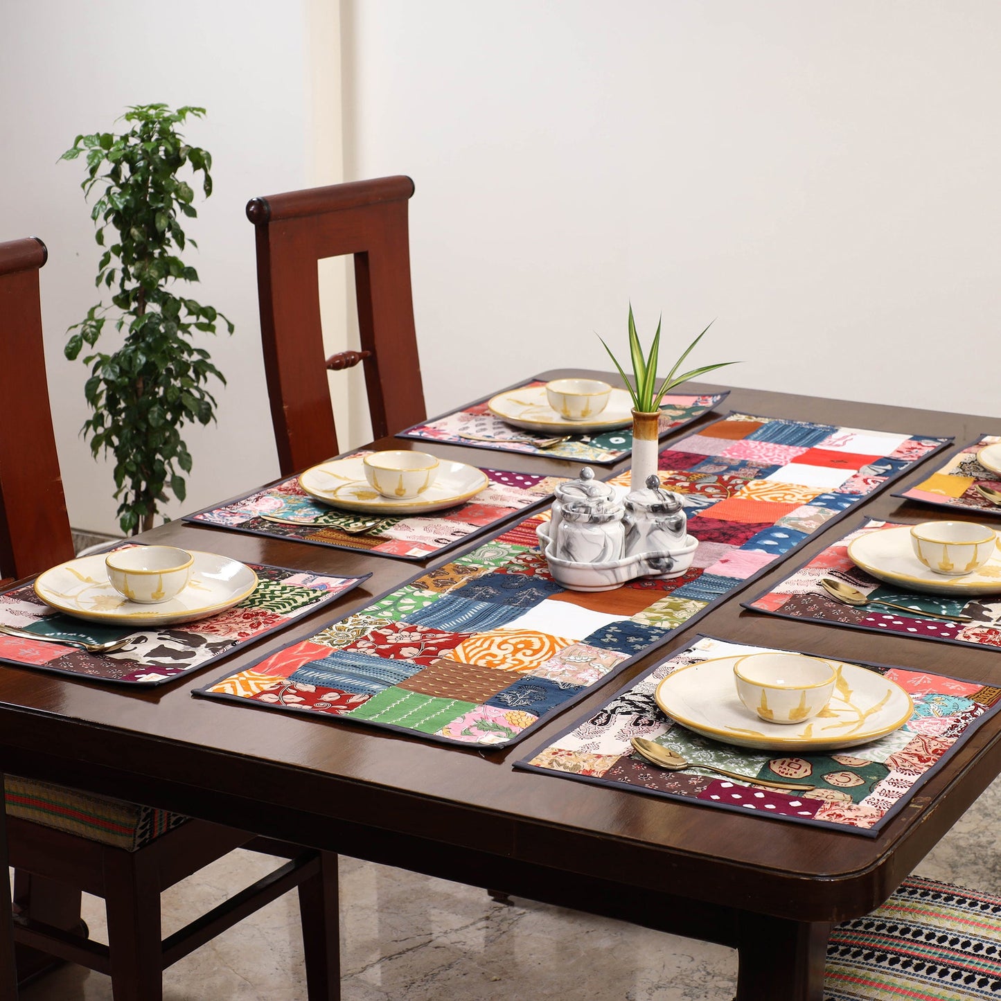 Multicolor - handcrafted cotton fusion table runner set