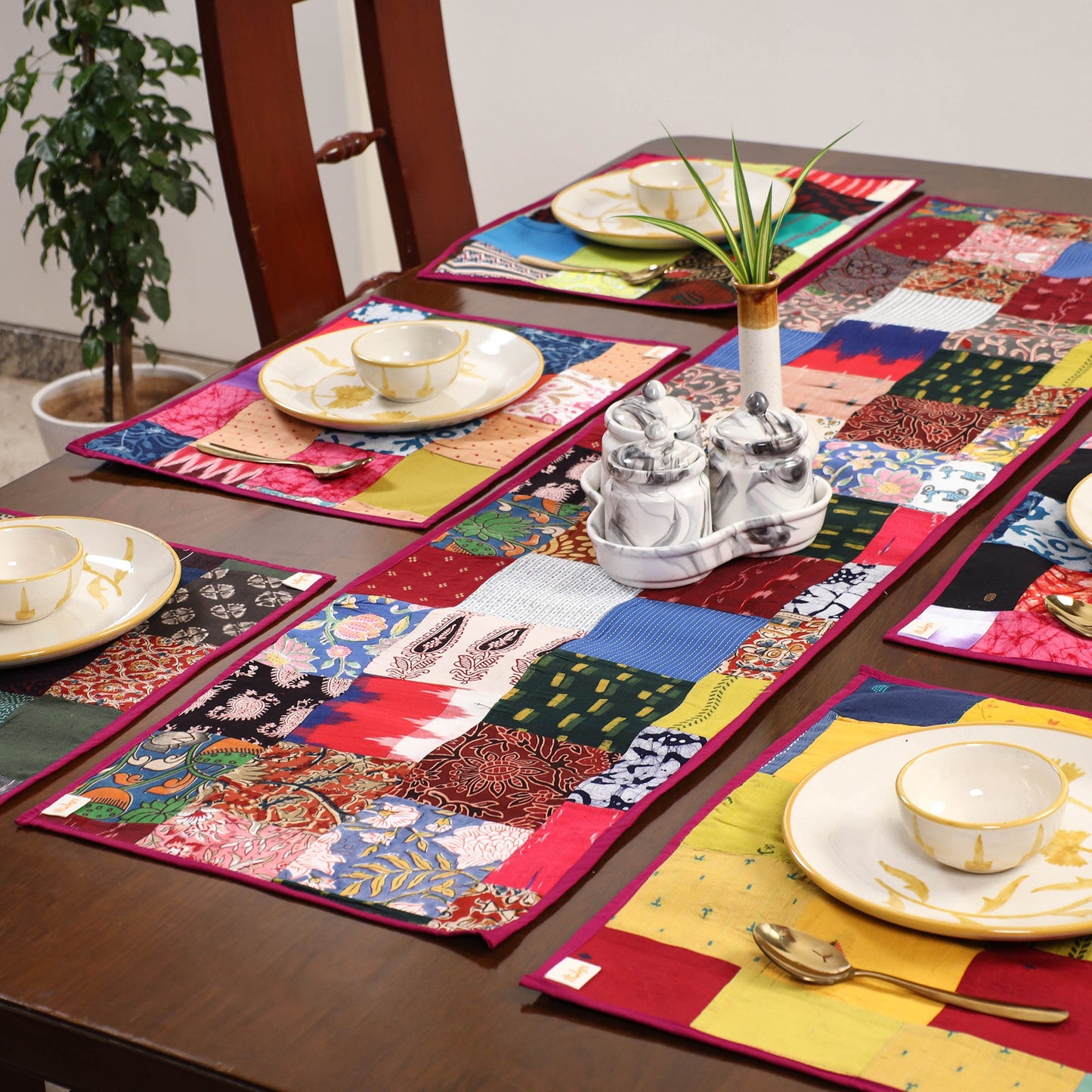 Multicolor - handcrafted cotton fusion table runner set