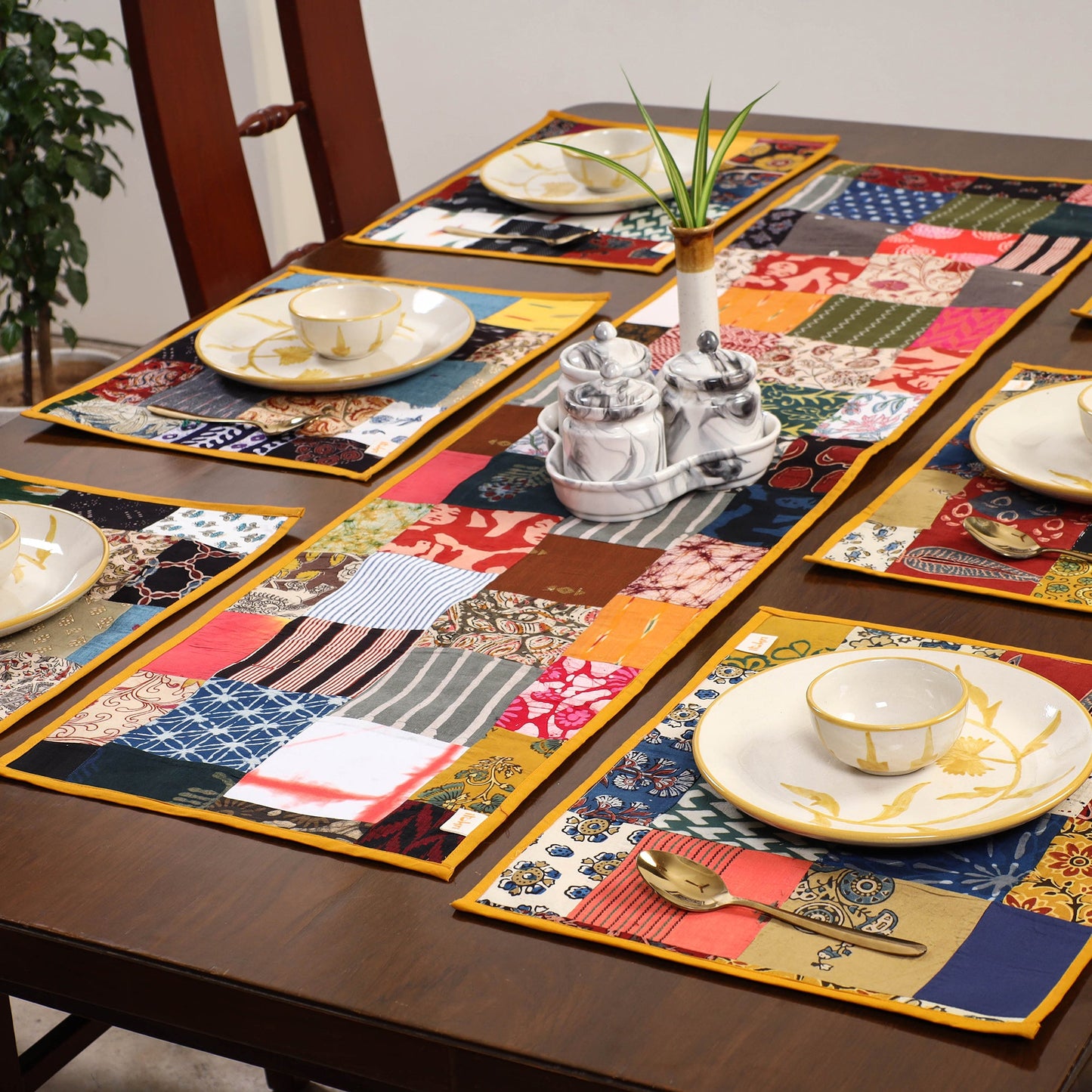 Multicolor - handcrafted cotton fusion table runner set