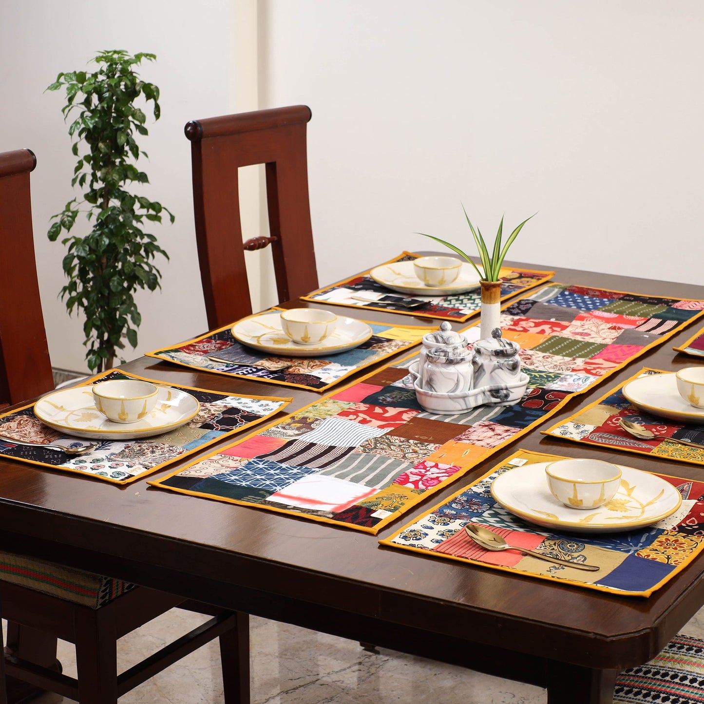 Multicolor - handcrafted cotton fusion table runner set