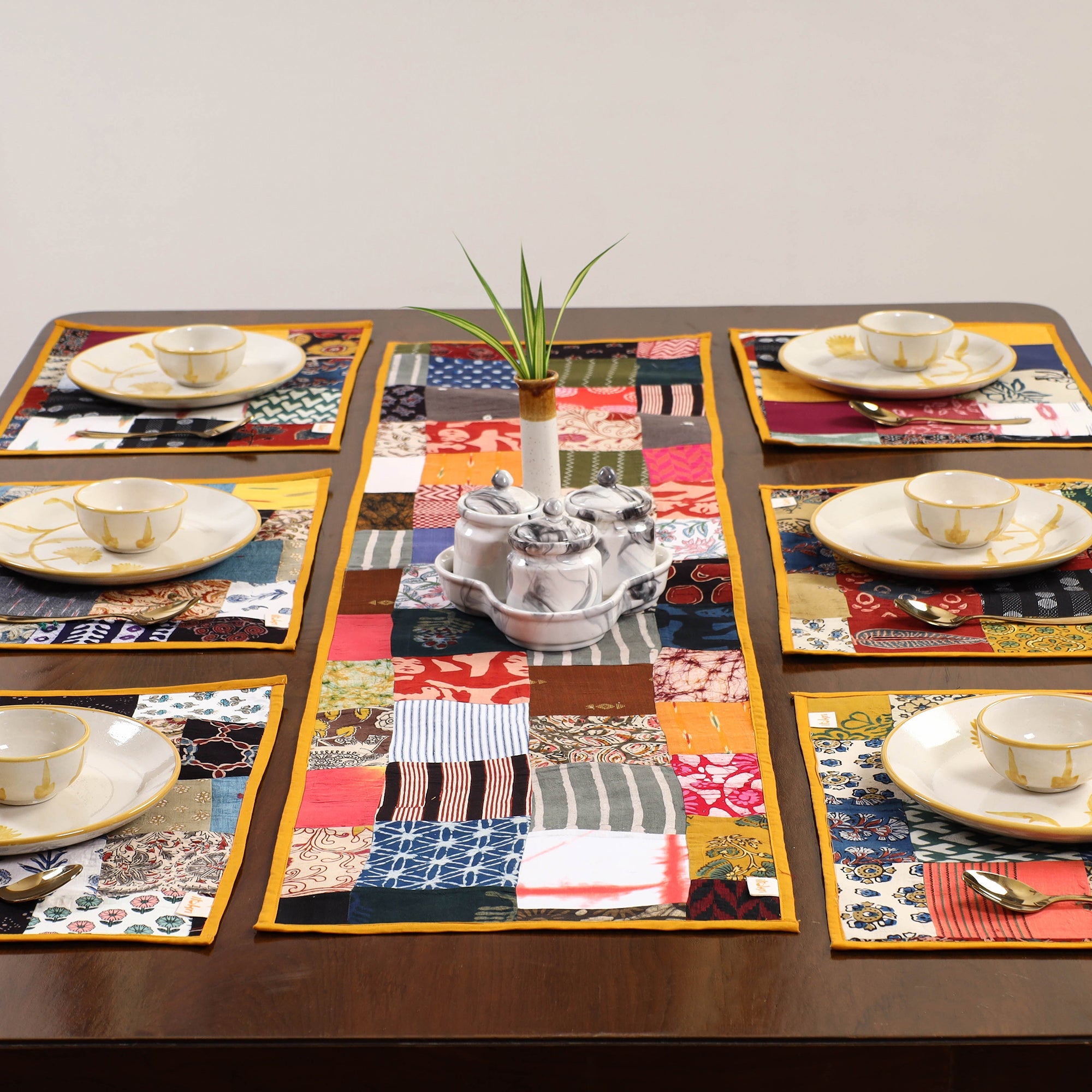 Multicolor - handcrafted cotton fusion table runner set