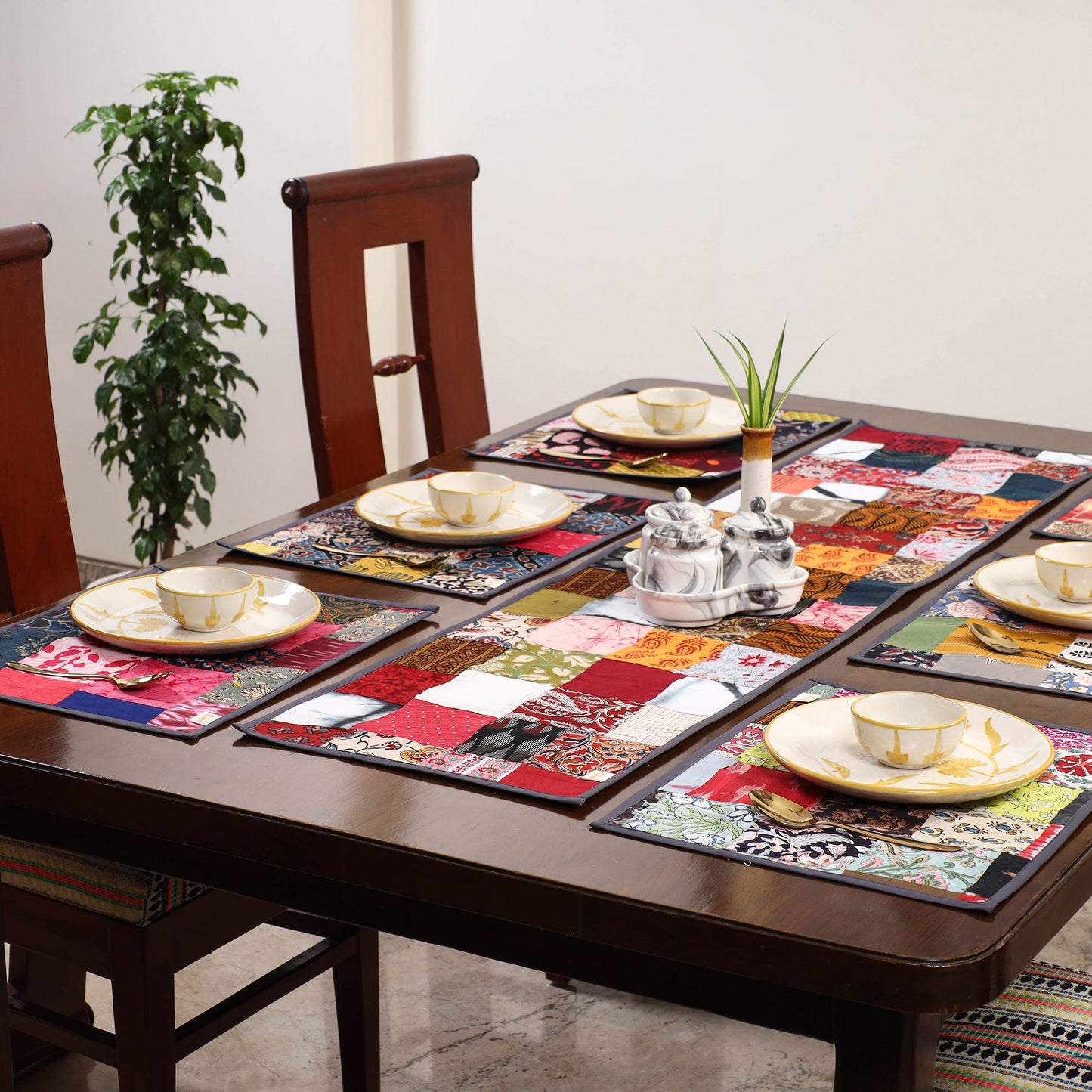 Multicolor - handcrafted cotton fusion table runner set