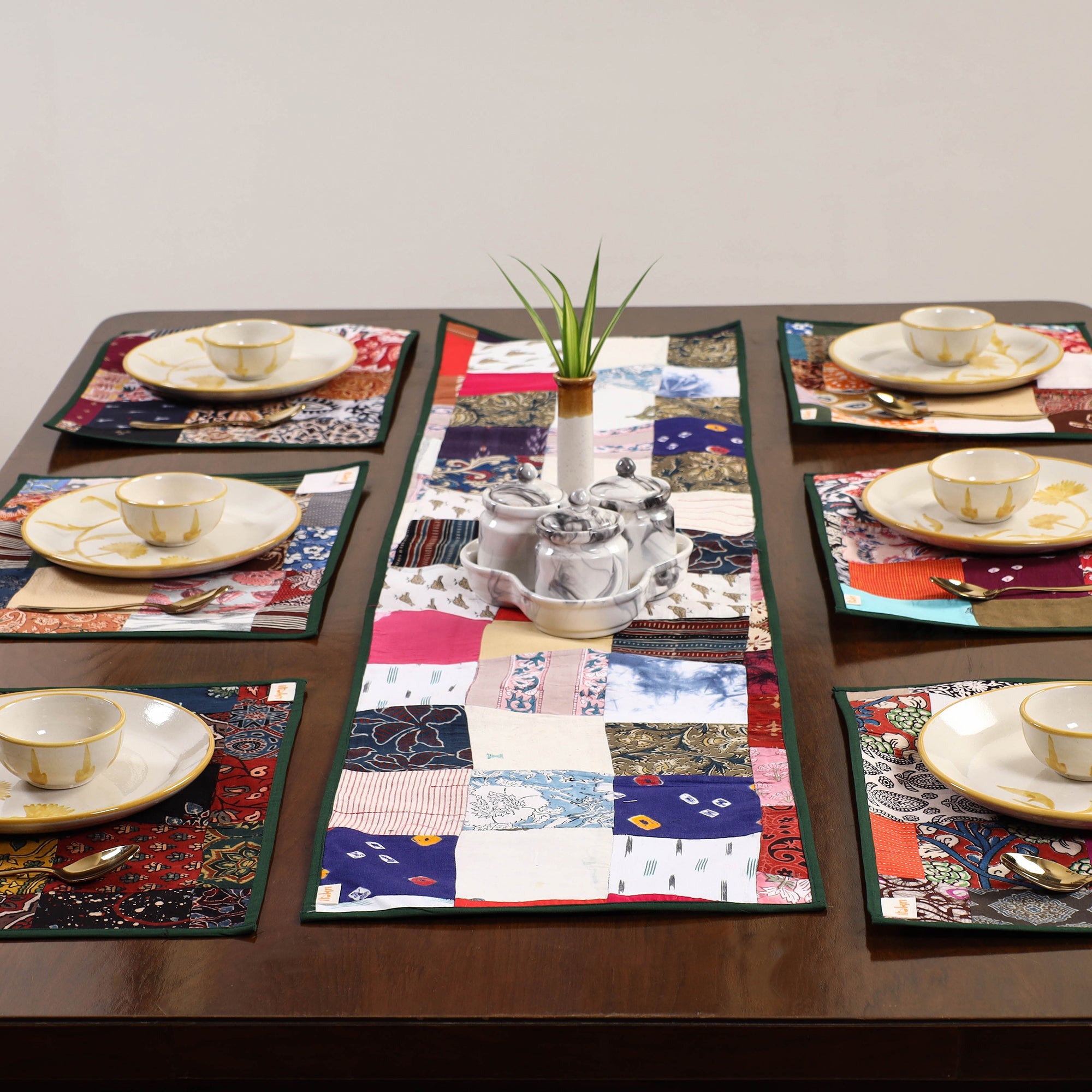 Multicolor - handcrafted cotton fusion table runner set