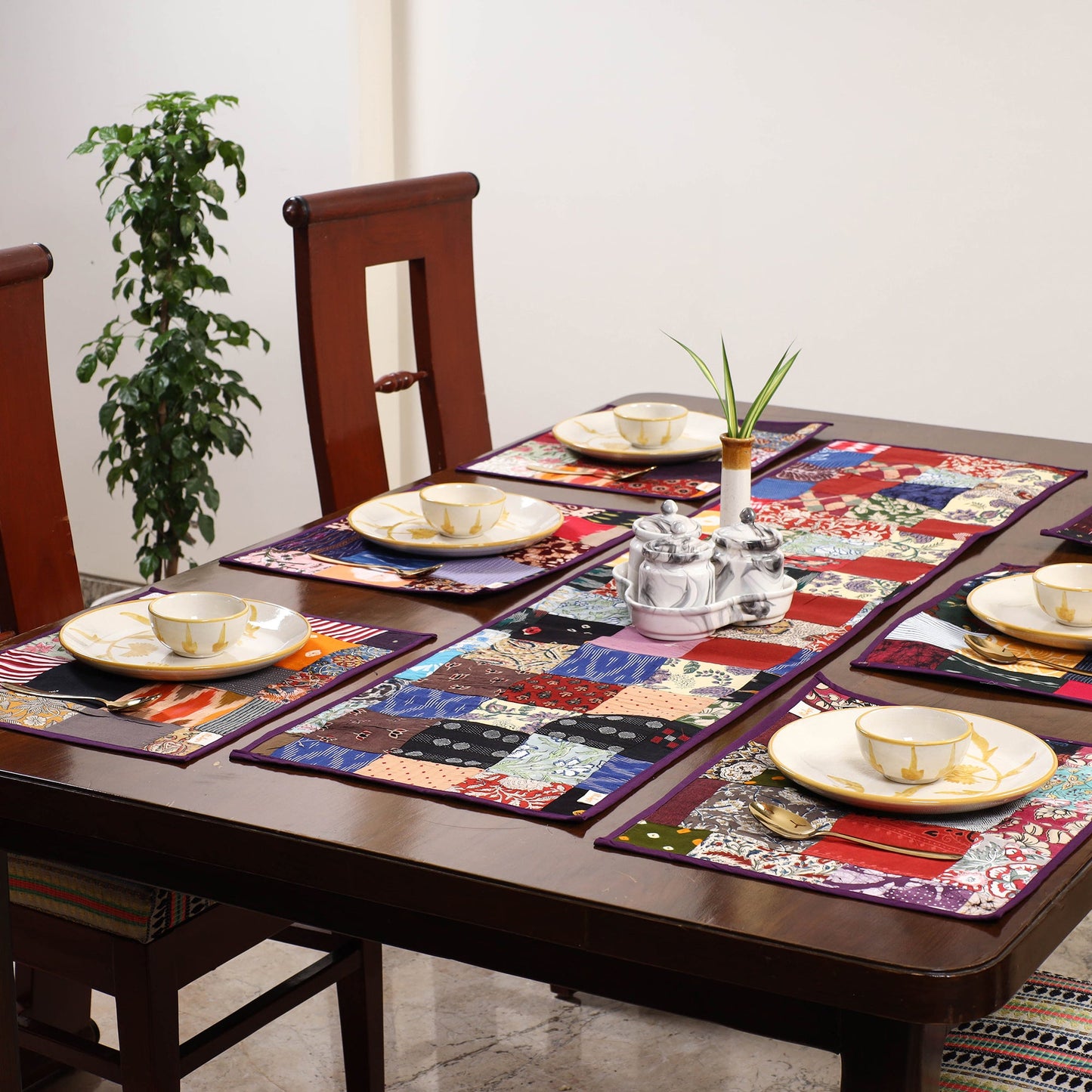 Multicolor - handcrafted cotton fusion table runner set