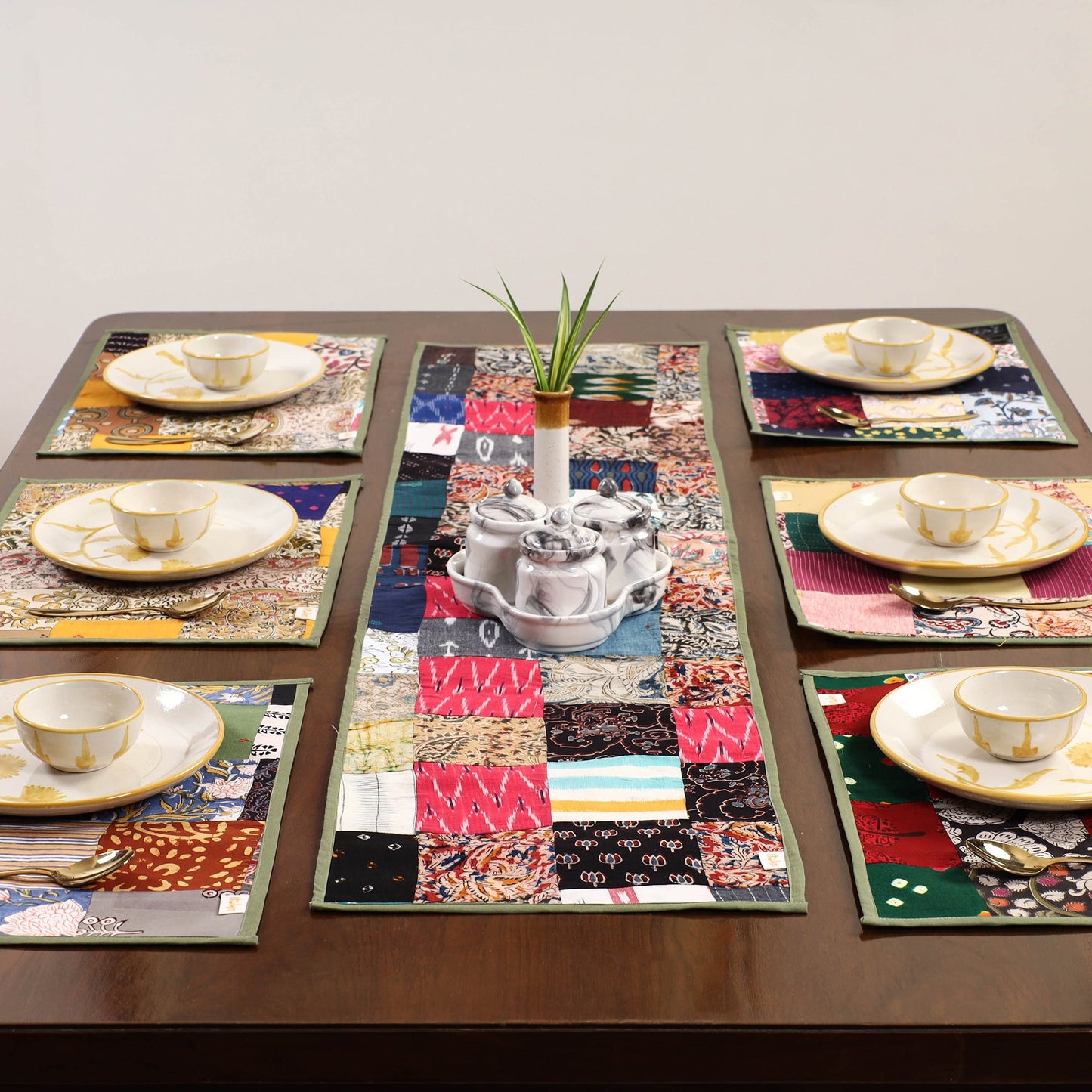 Multicolor - handcrafted cotton fusion table runner set