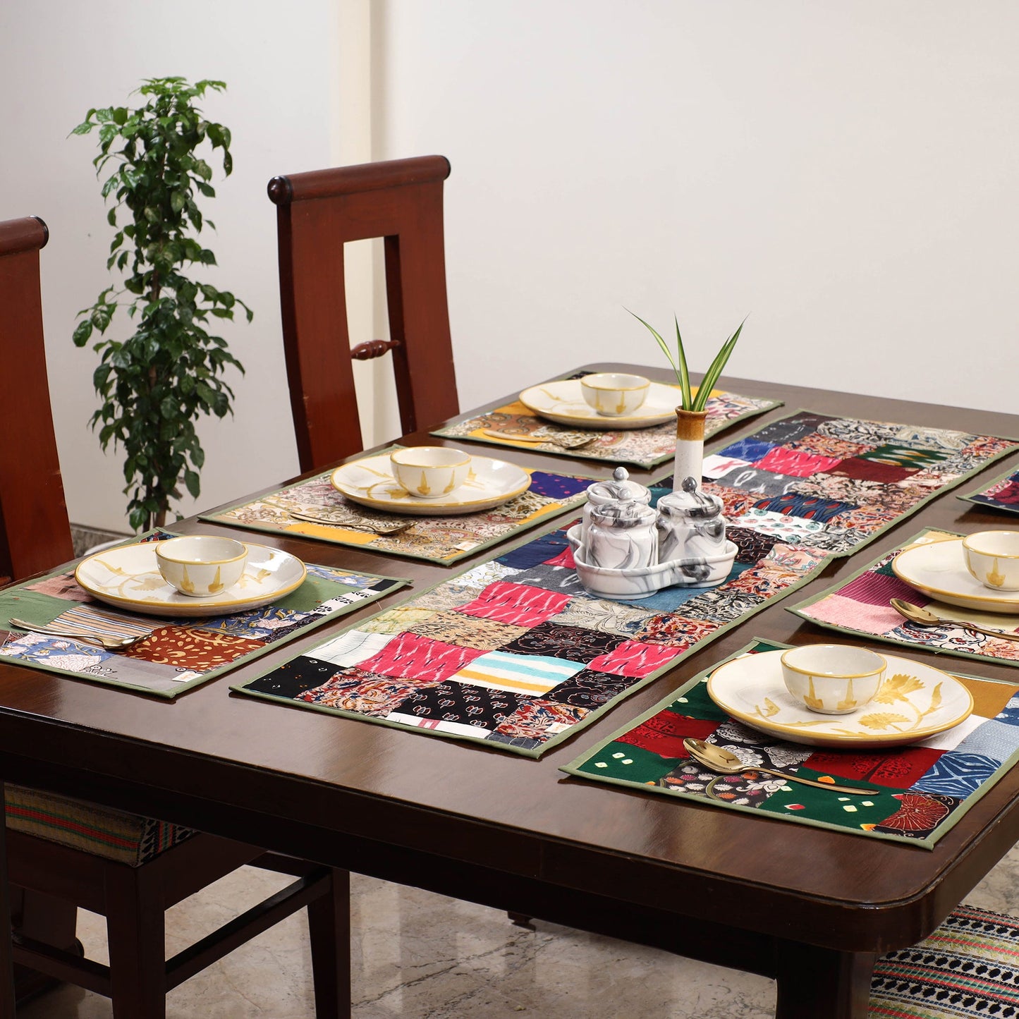 Multicolor - handcrafted cotton fusion table runner set