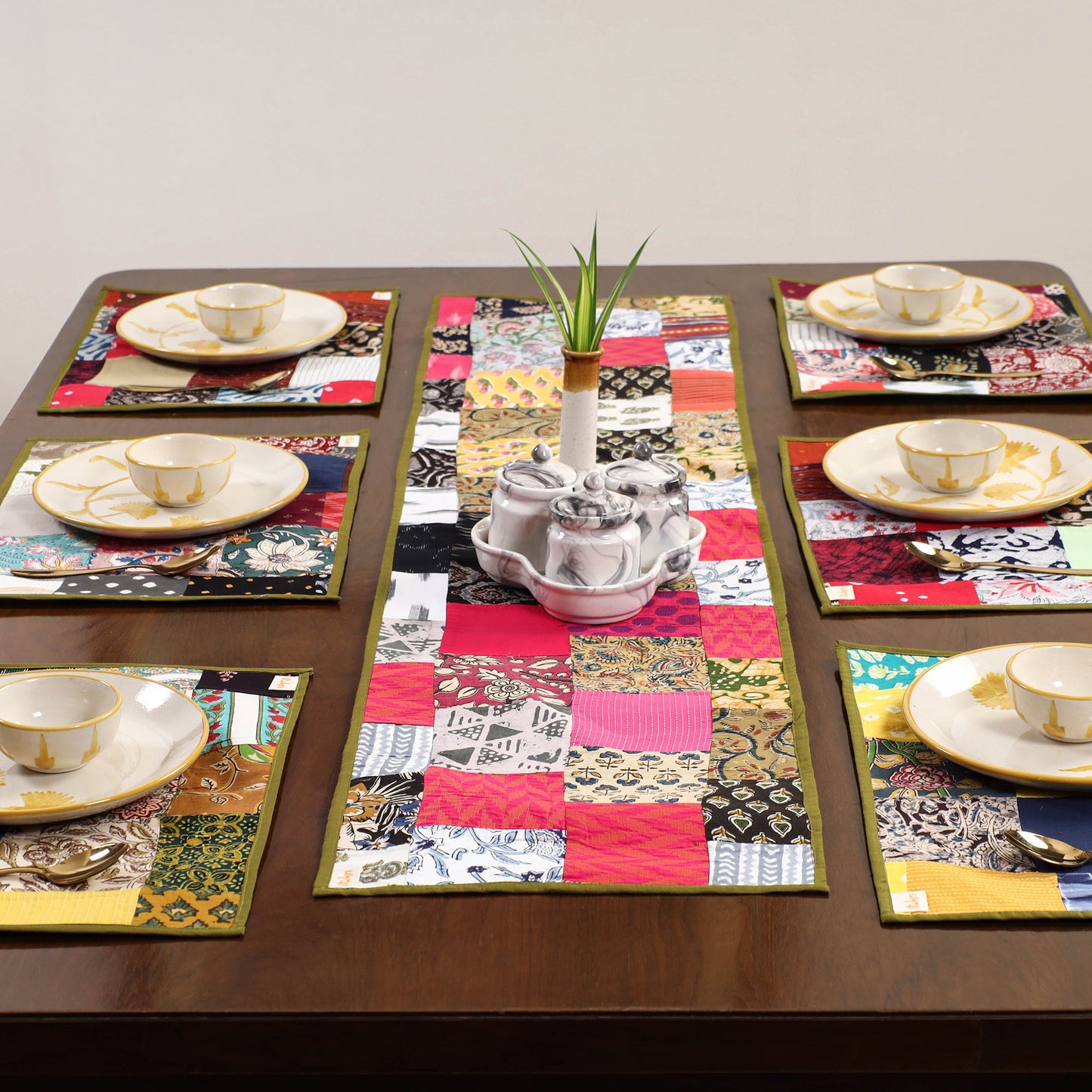 Multicolor - handcrafted cotton fusion table runner set