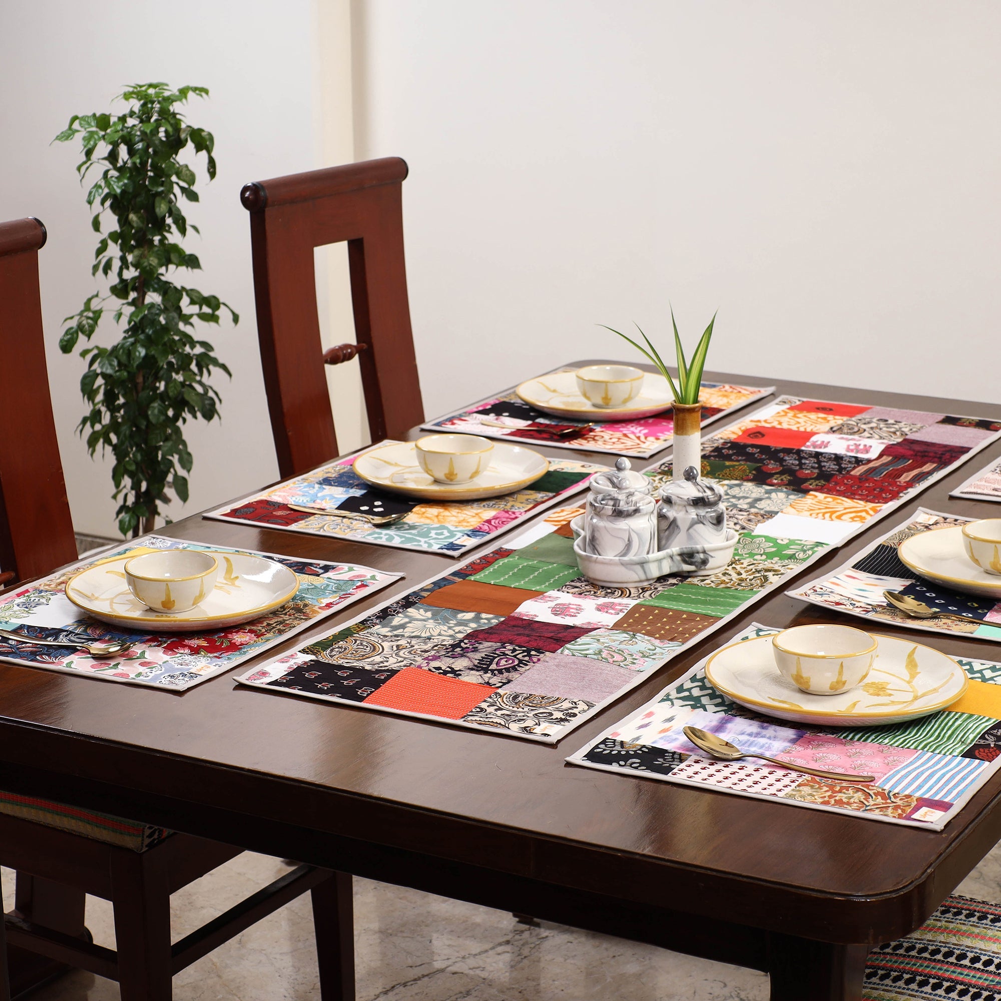 Multicolor - handcrafted cotton fusion table runner set
