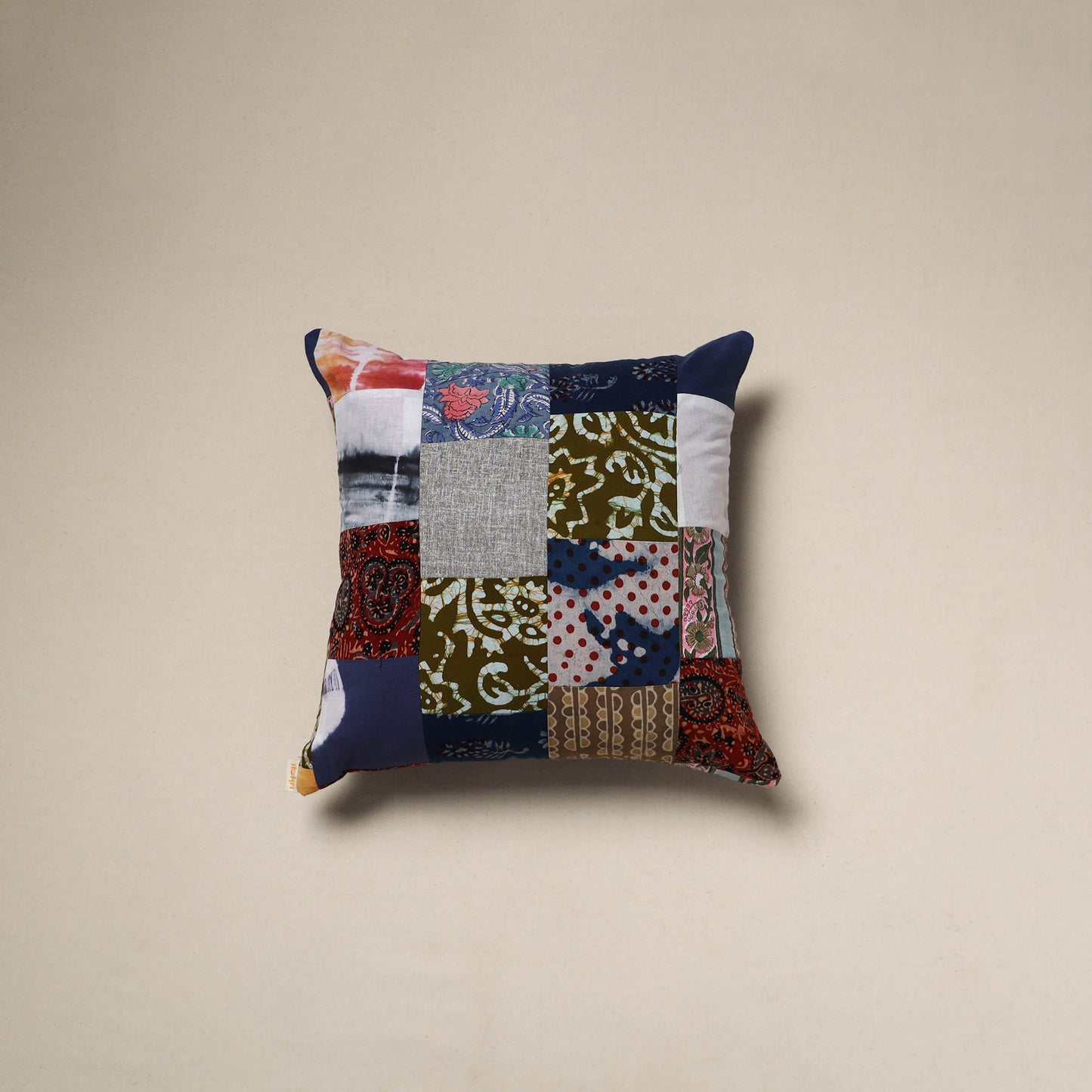 Handcrafted cotton patchwork cushion cover 118