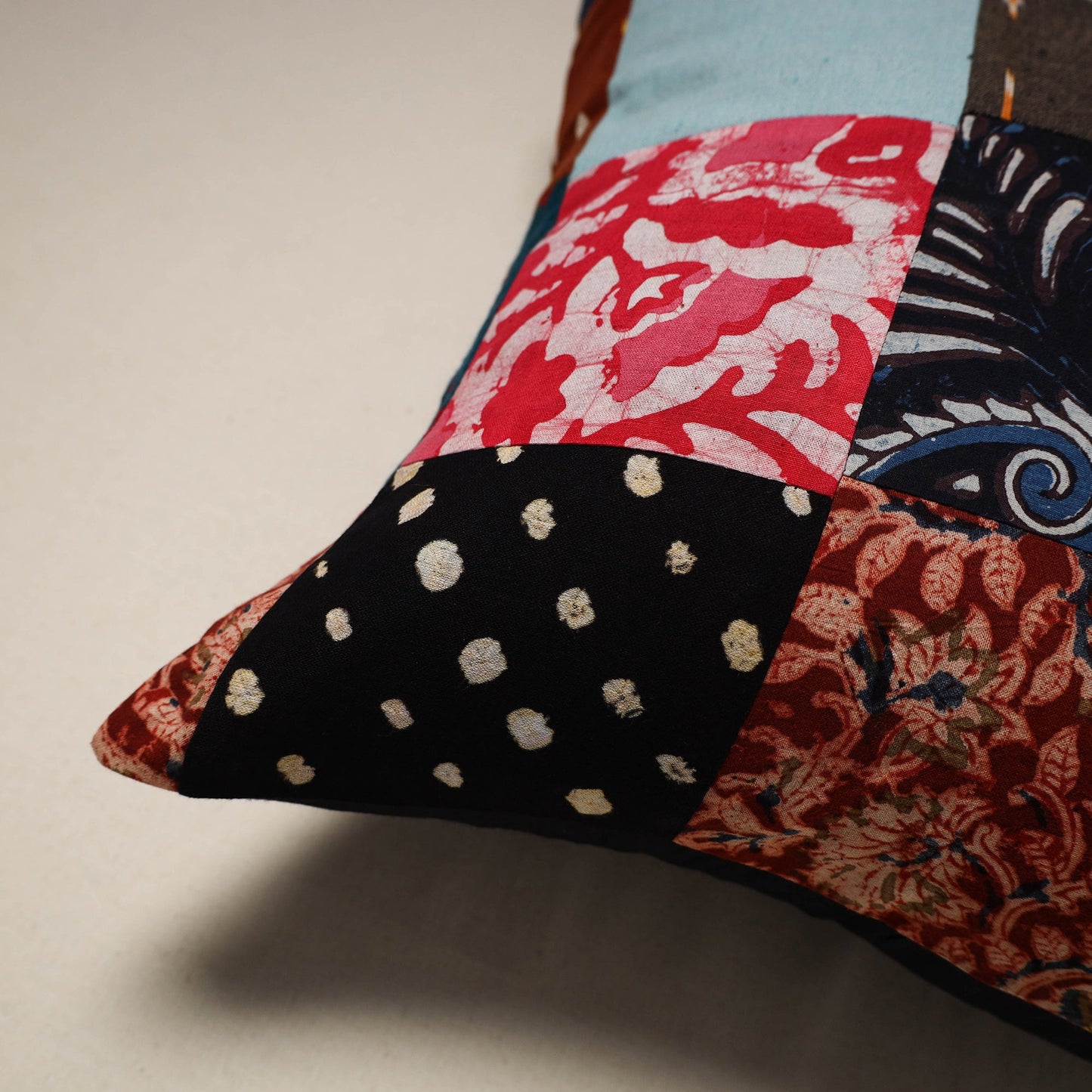 Handcrafted cotton patchwork cushion cover 40