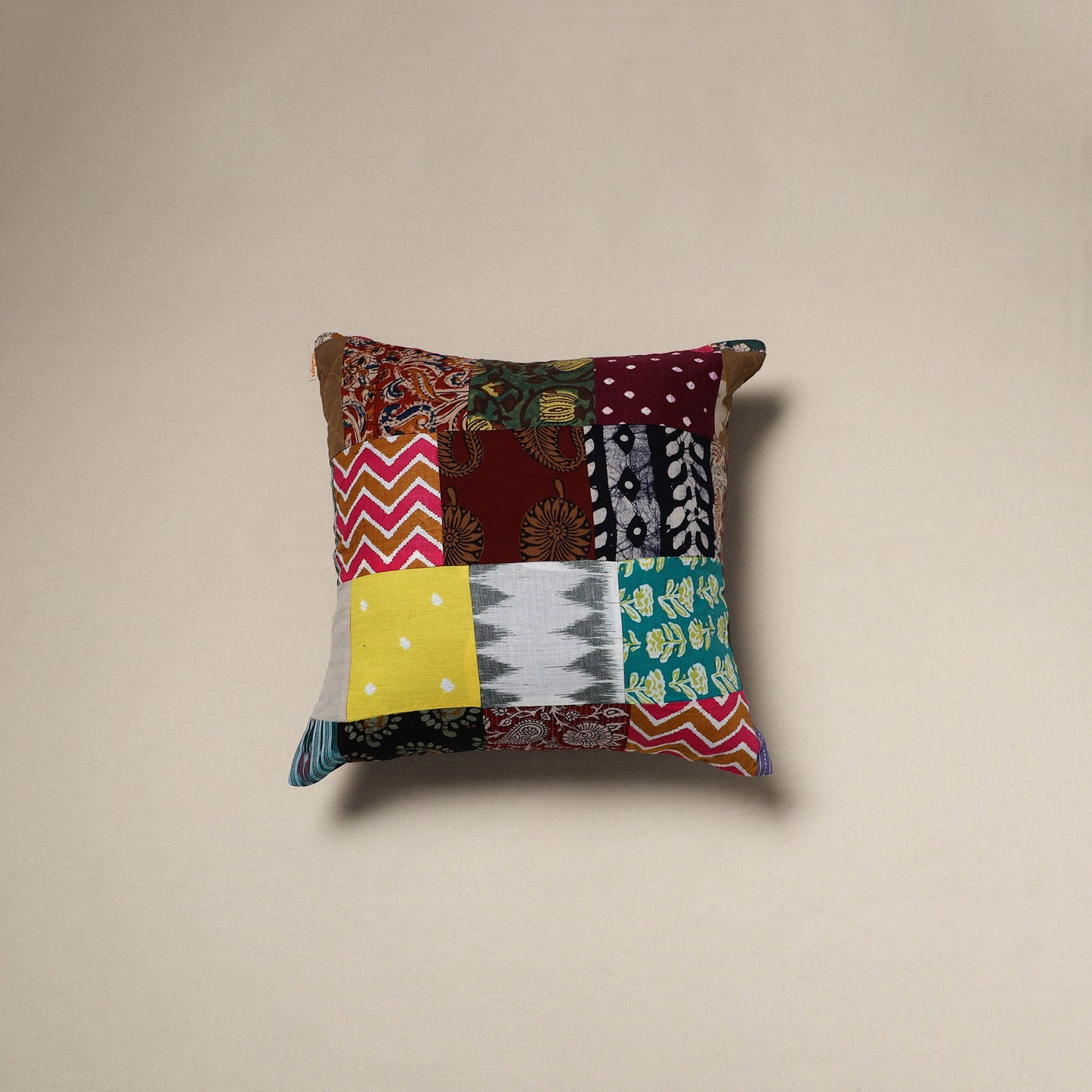Handcrafted cotton patchwork cushion cover 52