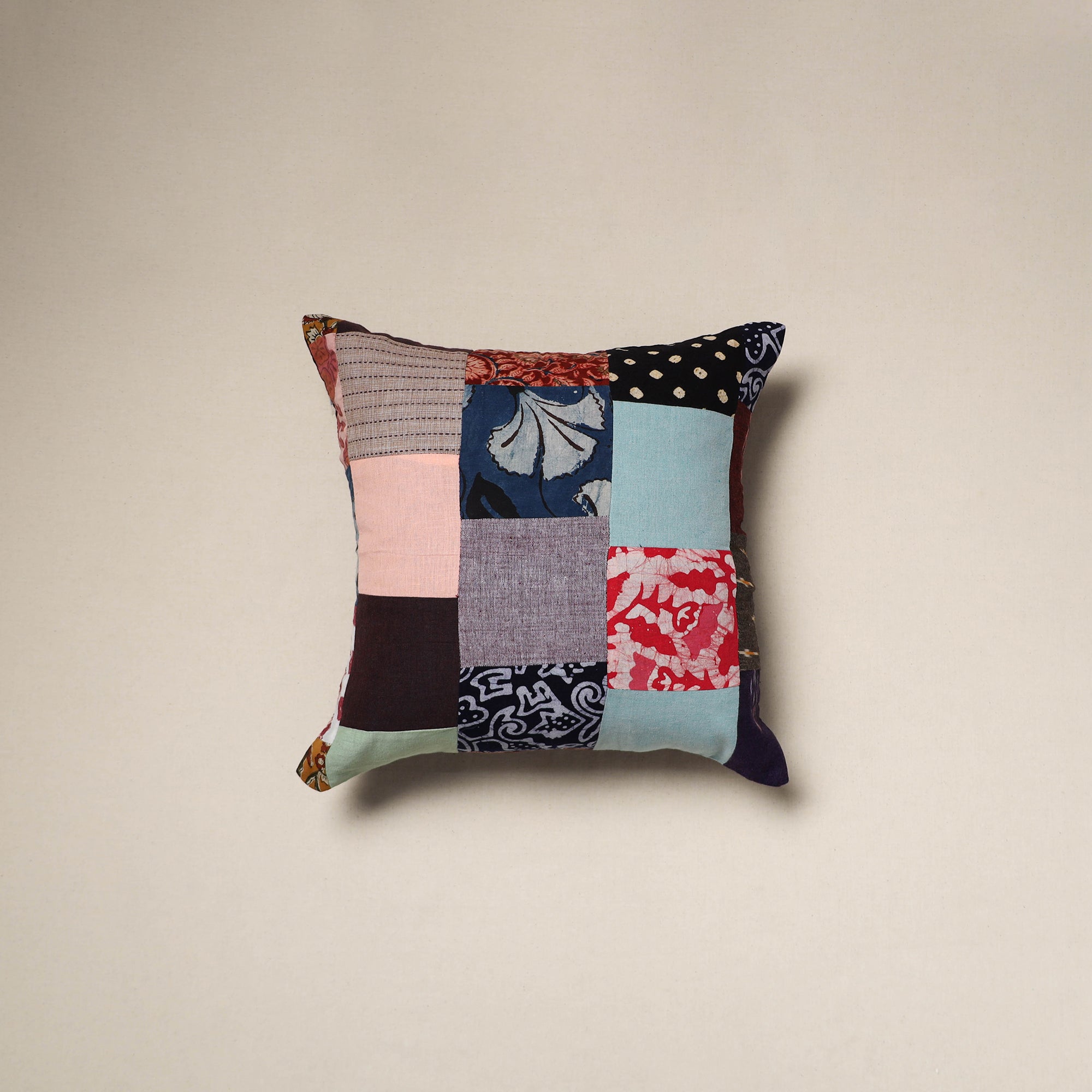 Handcrafted cotton patchwork cushion cover 64