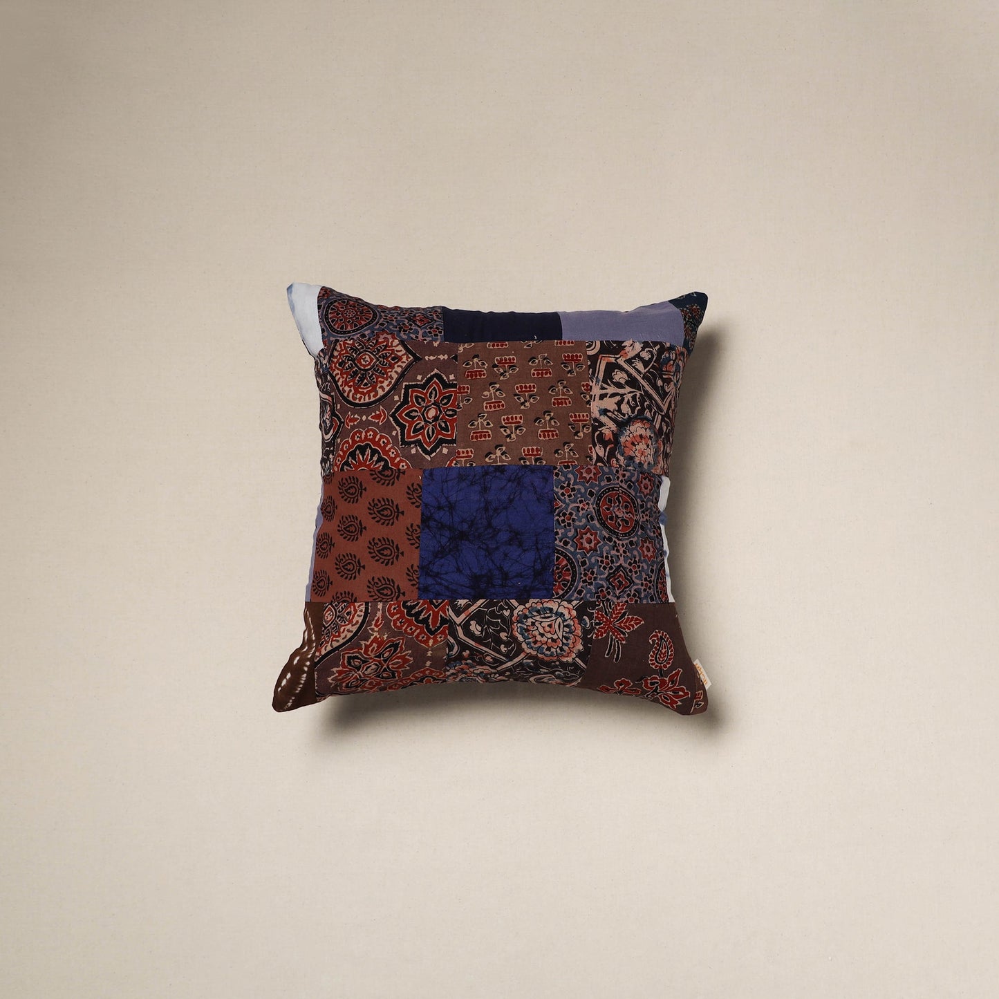 Handcrafted cotton patchwork cushion cover 66