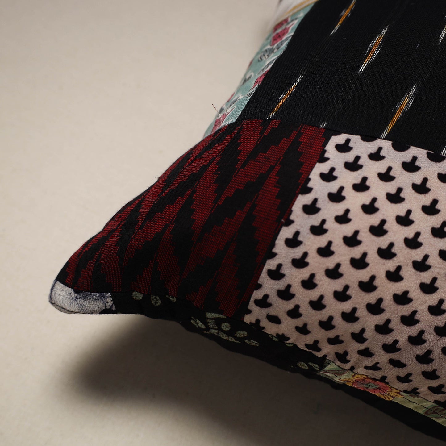 Handcrafted cotton patchwork cushion cover 99