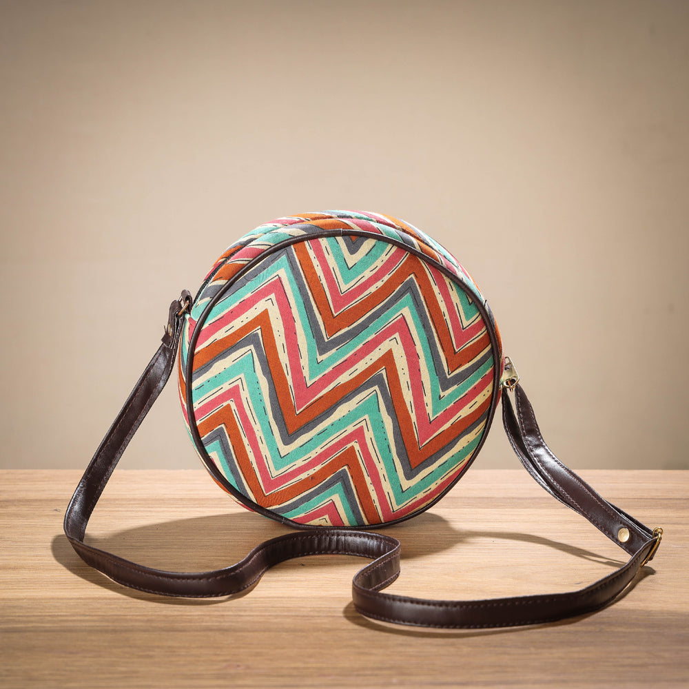 screen print shoulder bag